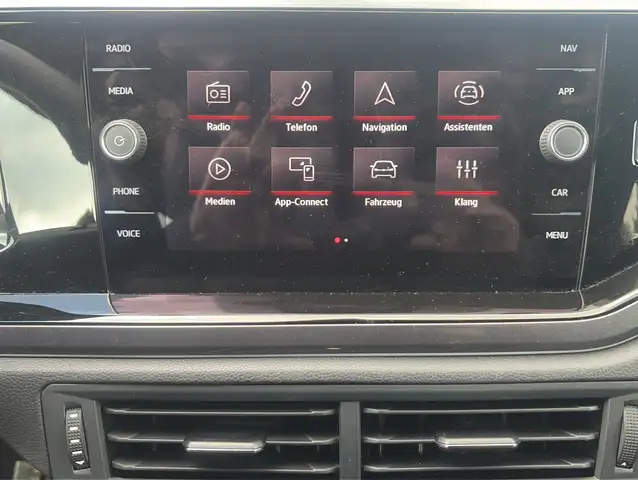 Volkswagen Polo view 13