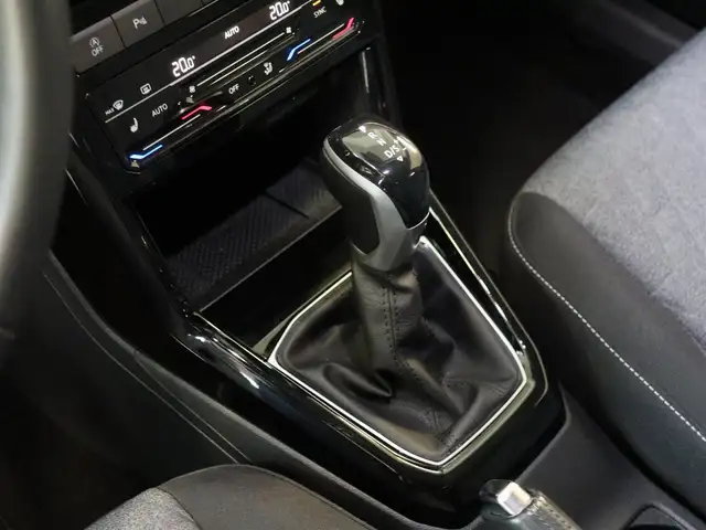 Volkswagen T-Cross view 10