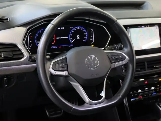 Volkswagen T-Cross view 9