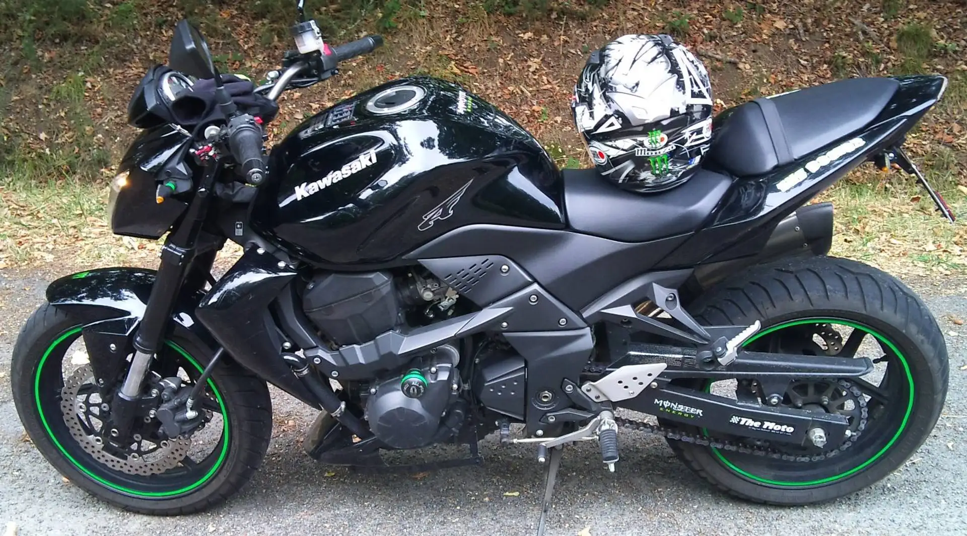 Kawasaki Z 750 Negro - 1