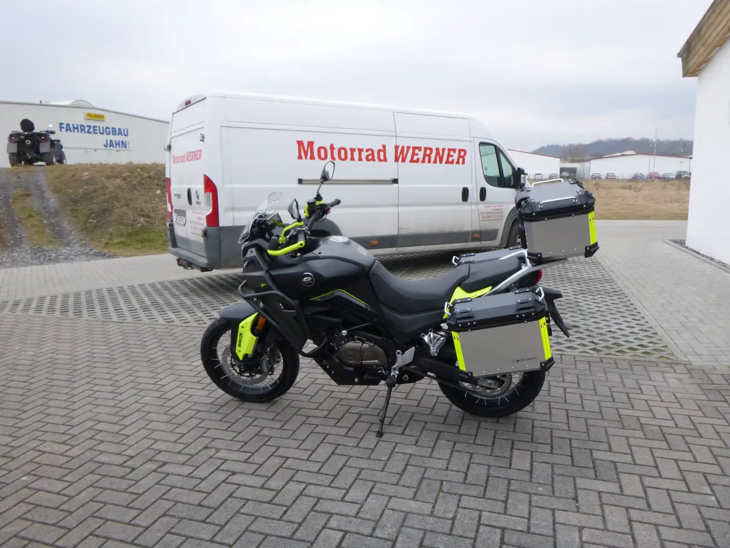 QJ Motor SVT 650 X 3 Alu-Koffer Чорний - 1