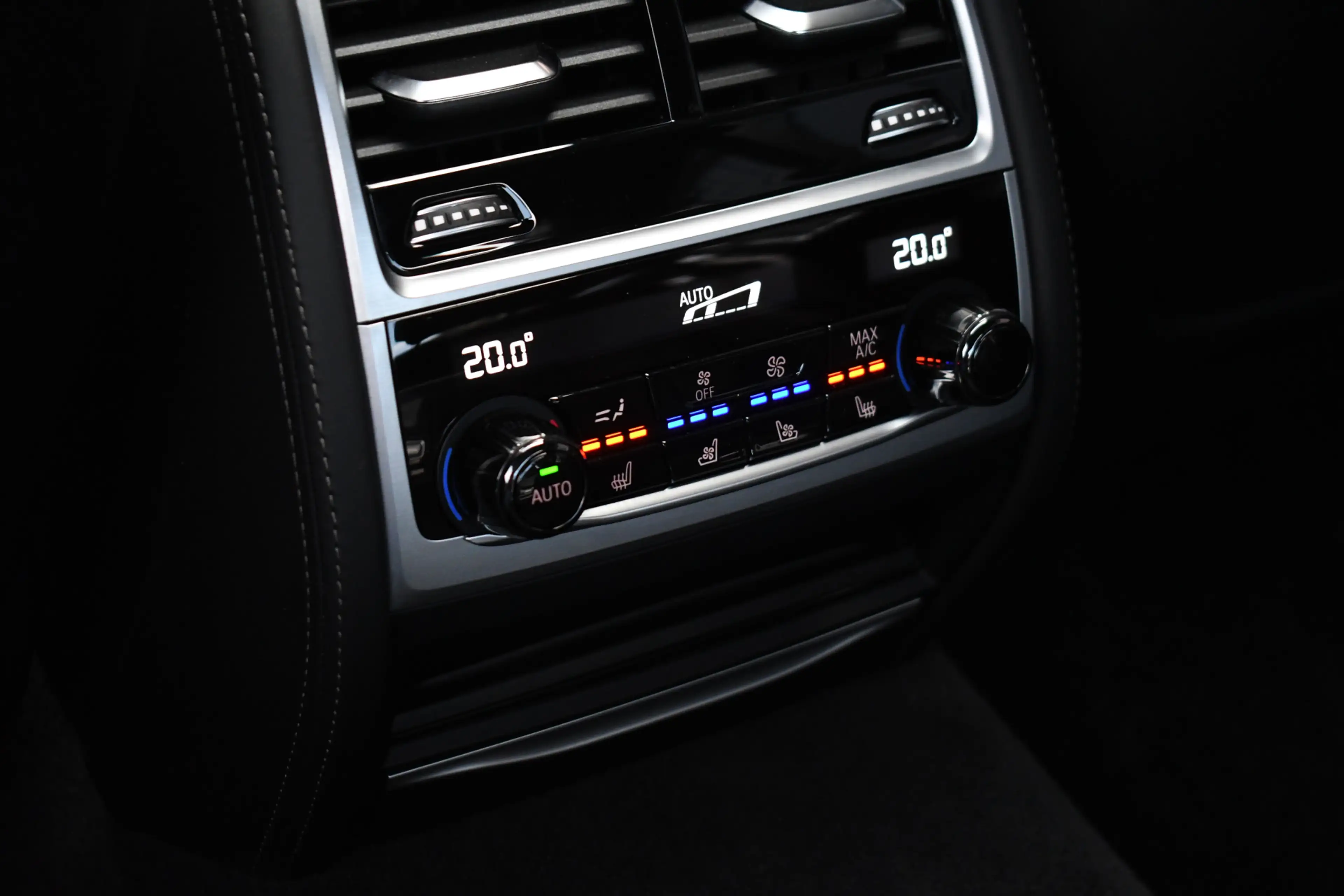 BMW 760 7-serie M760Li xDrive 6.6 V12 | Berninagrau | NL-a — photo 13