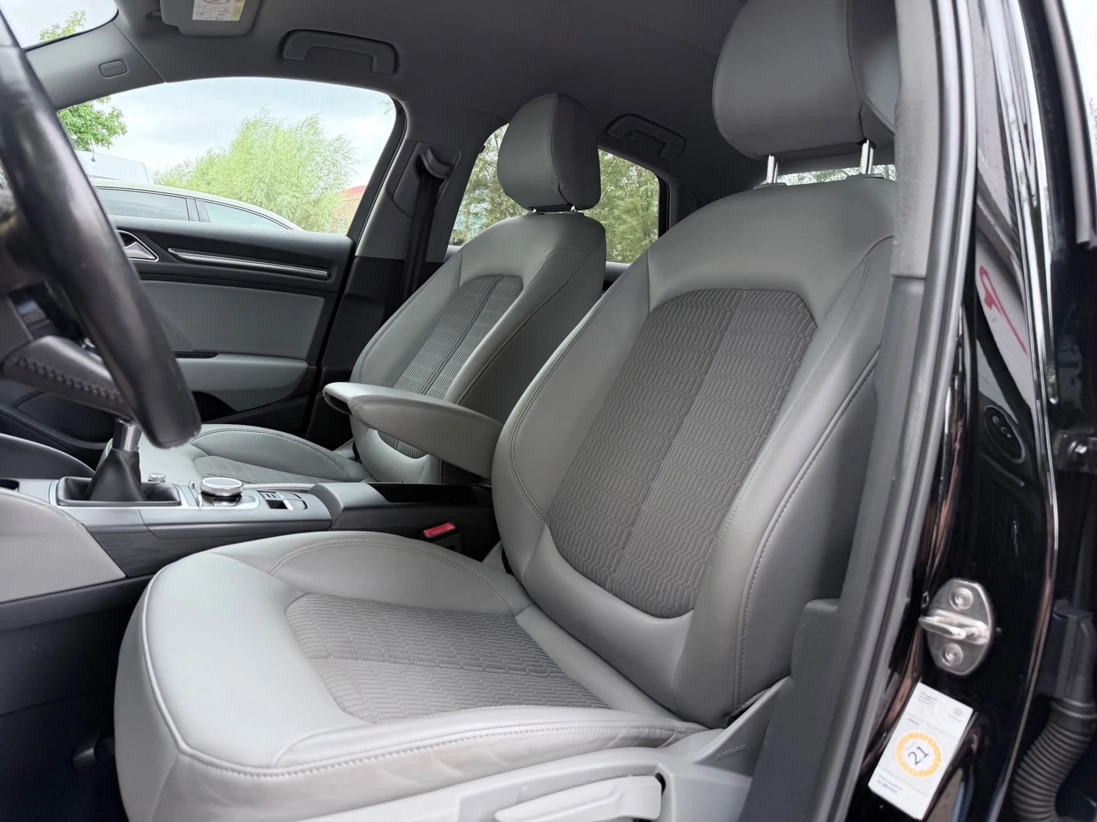 Audi A3 Limousine 1.4 TFSI CoD Design Pro Line Plus — photo 10