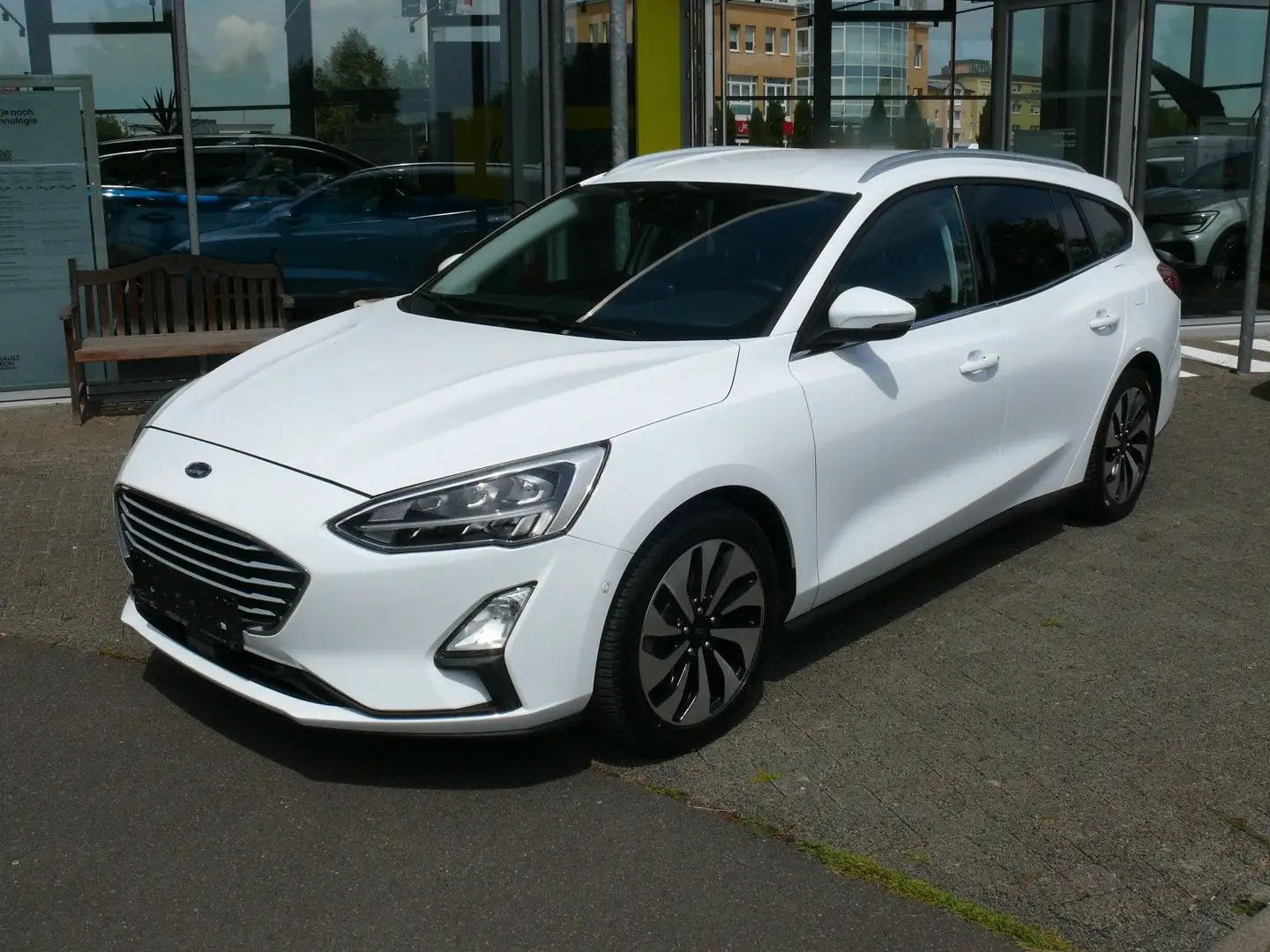 Ford Focus Turnier Cool & Connect,Navi,PDC,Kam,LH,Whz Weiß - 1