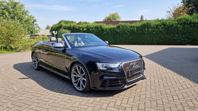 Imagine Audi RS5 Cabrio S tronic
