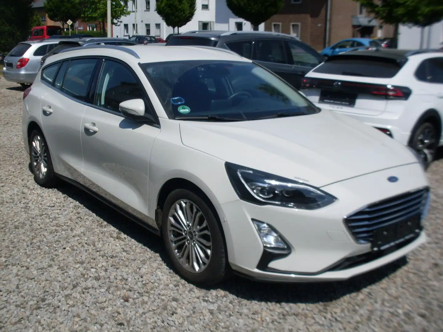 Ford Focus Turnier Titanium Weiß - 2