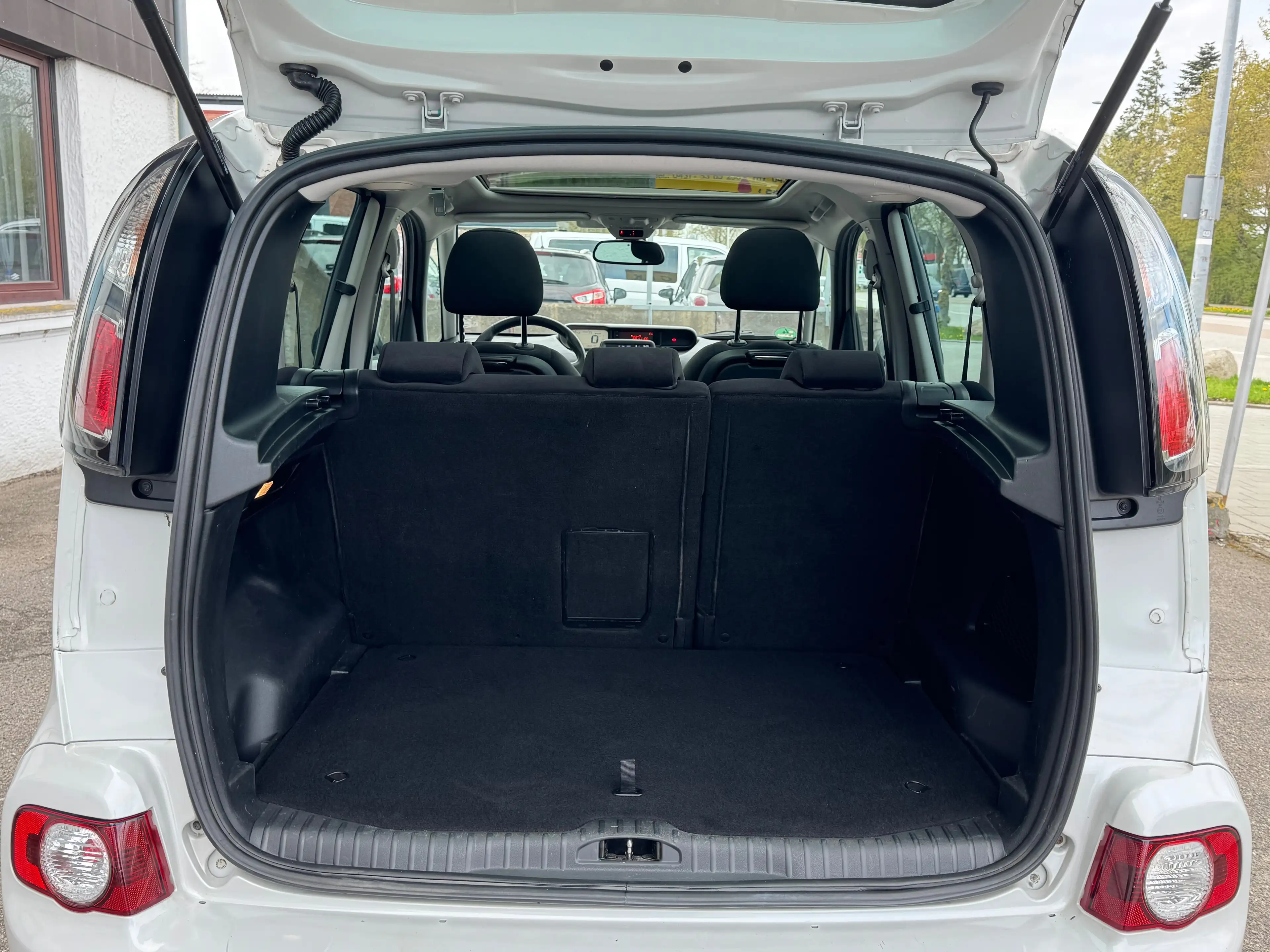 Citroen C3 Picasso Exclusive* TÜV NEU* ÖL NEU* KAMERA*PANO — photo 15
