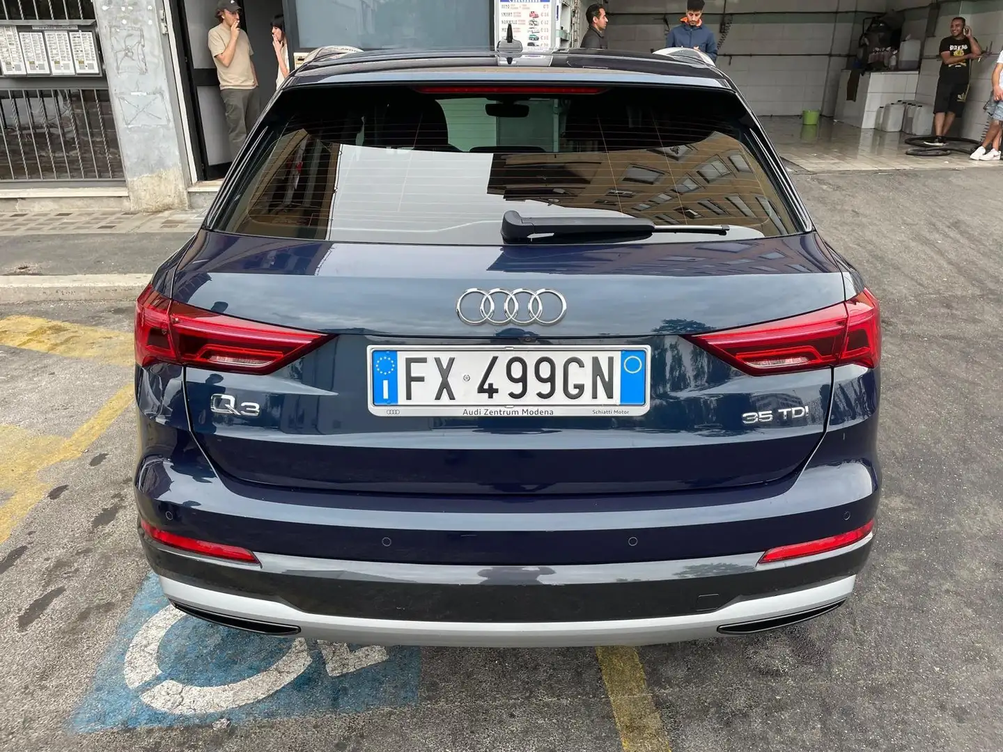 Audi Q3 Q3 II 2018 35 2.0 tdi s-tronic Azul - 2