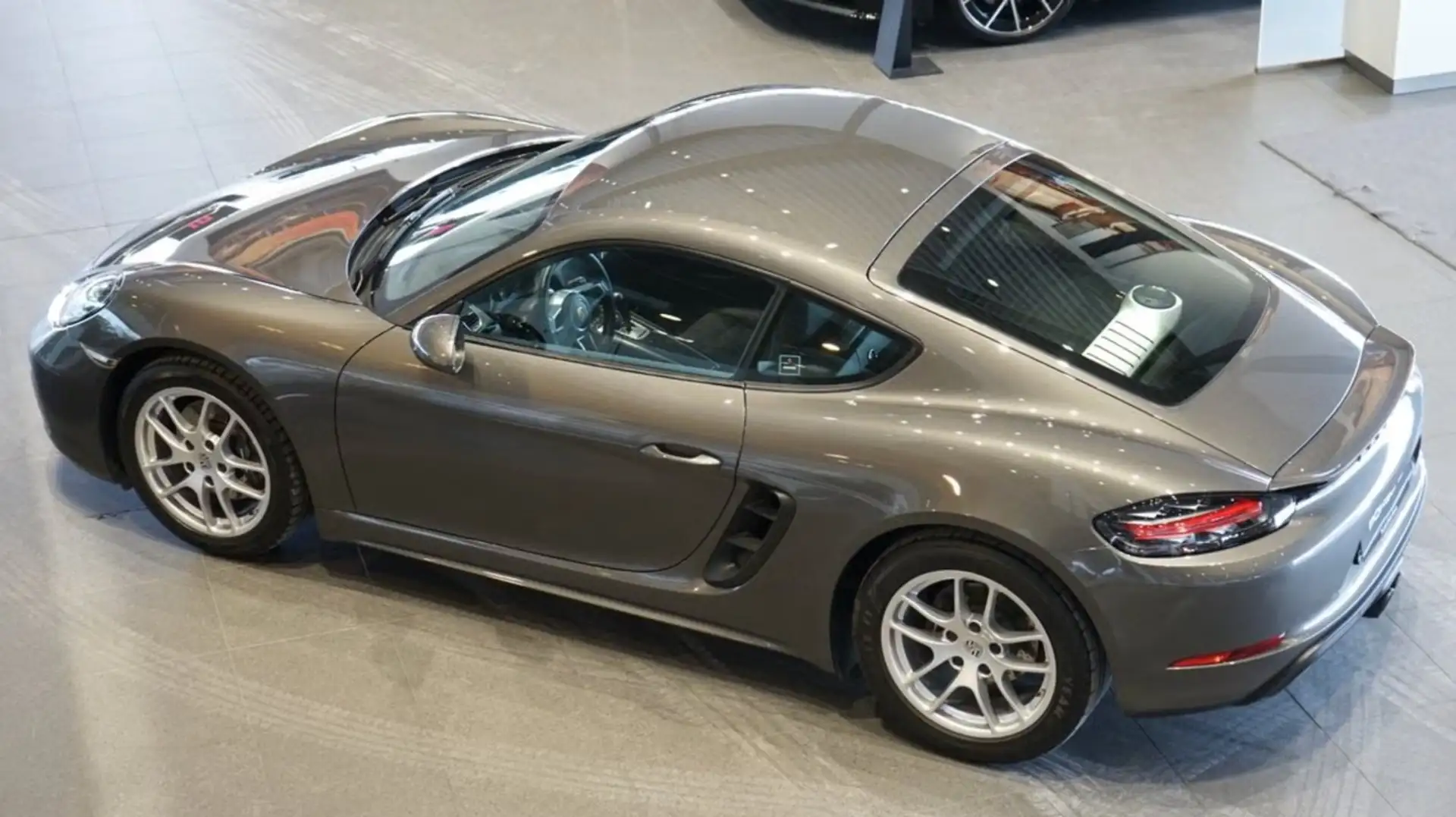 Porsche 718 Cayman Gris - 2