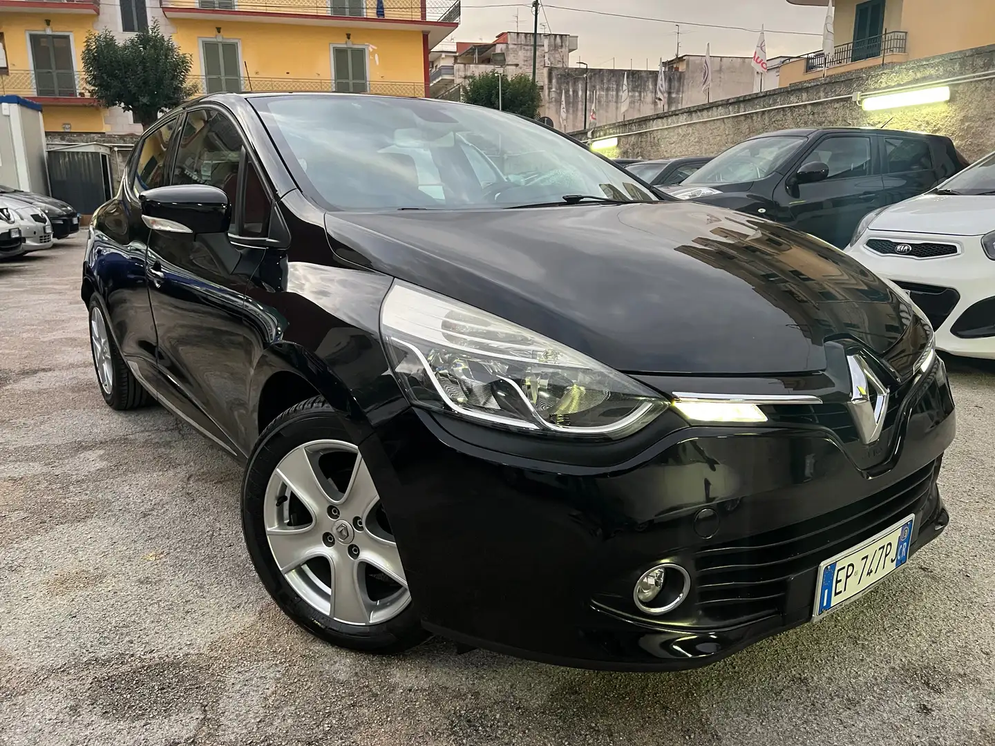 Renault Clio Clio 2013 5p 1.5 dci Energy s Schwarz - 2
