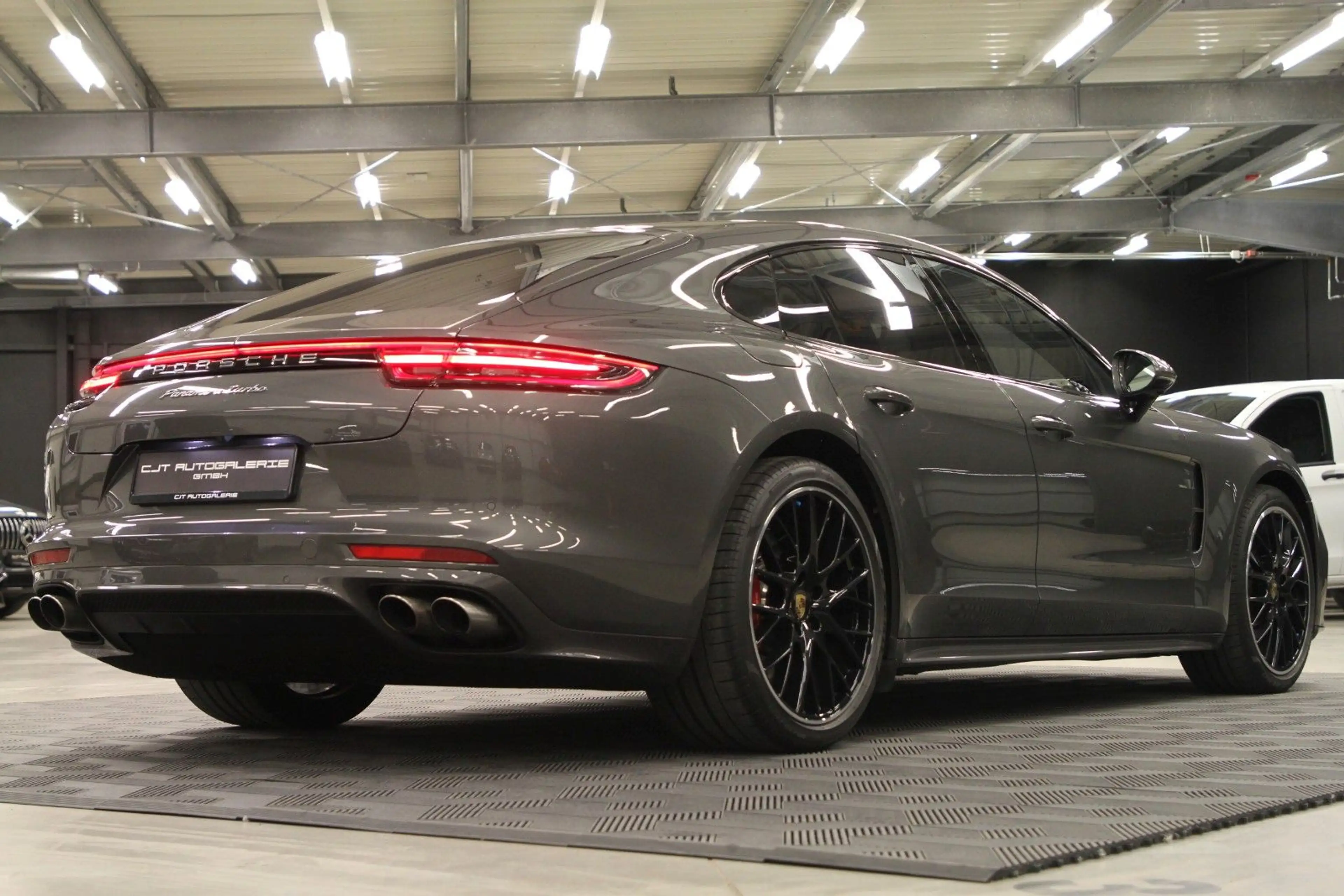Porsche Panamera Turbo / CARBON / GTS / APPROVED — photo 11