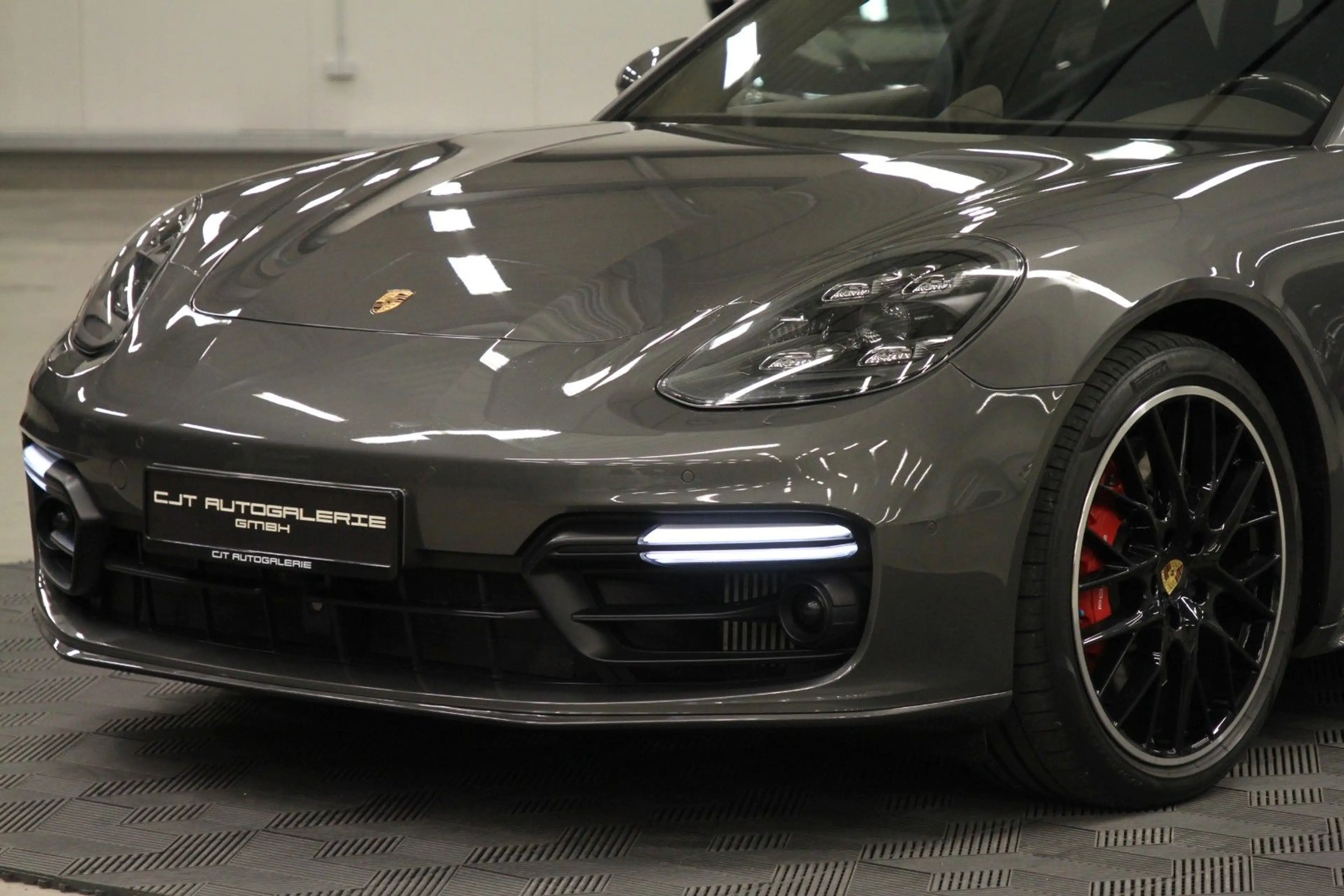 Porsche Panamera Turbo / CARBON / GTS / APPROVED — photo 3