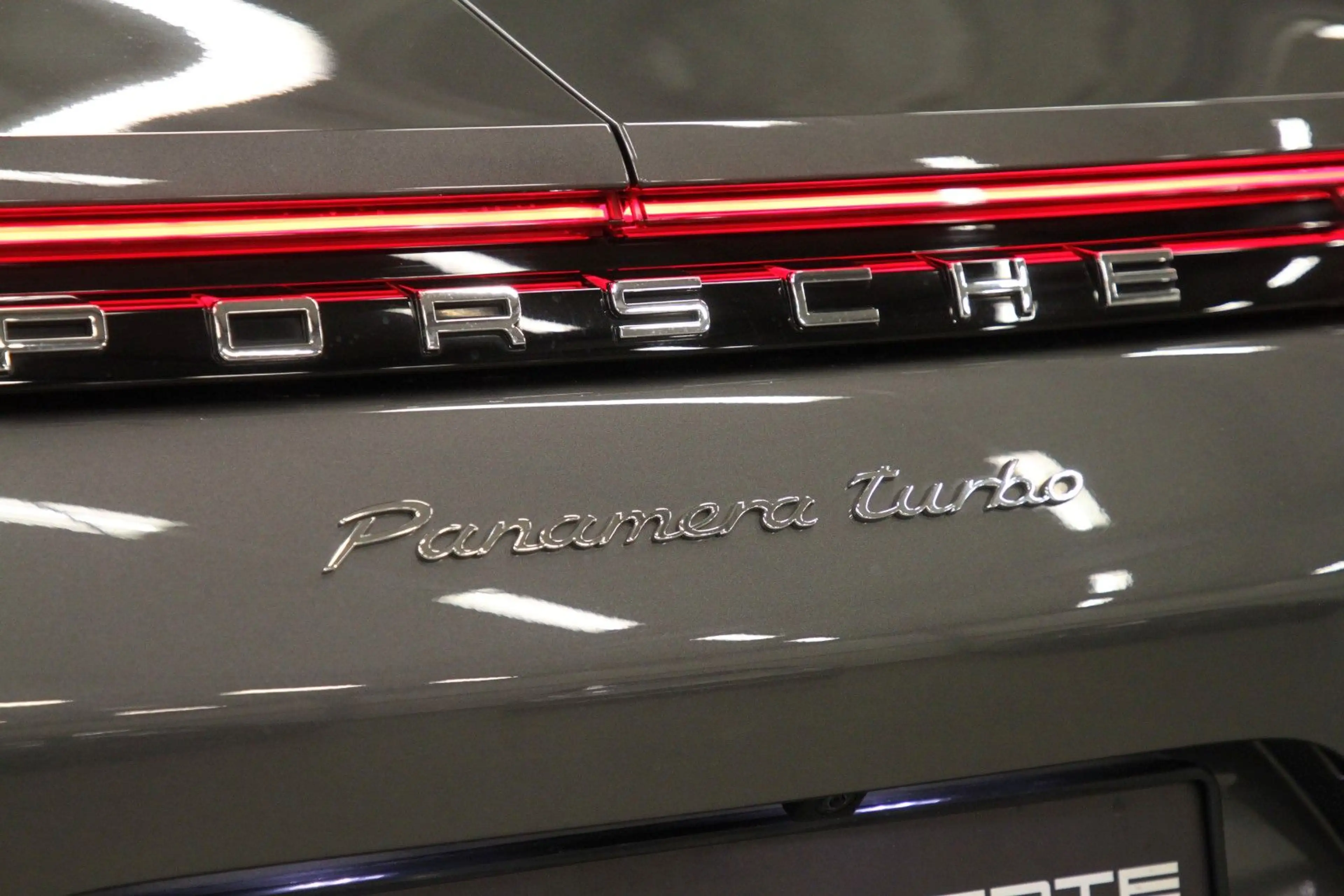Porsche Panamera Turbo / CARBON / GTS / APPROVED — photo 9