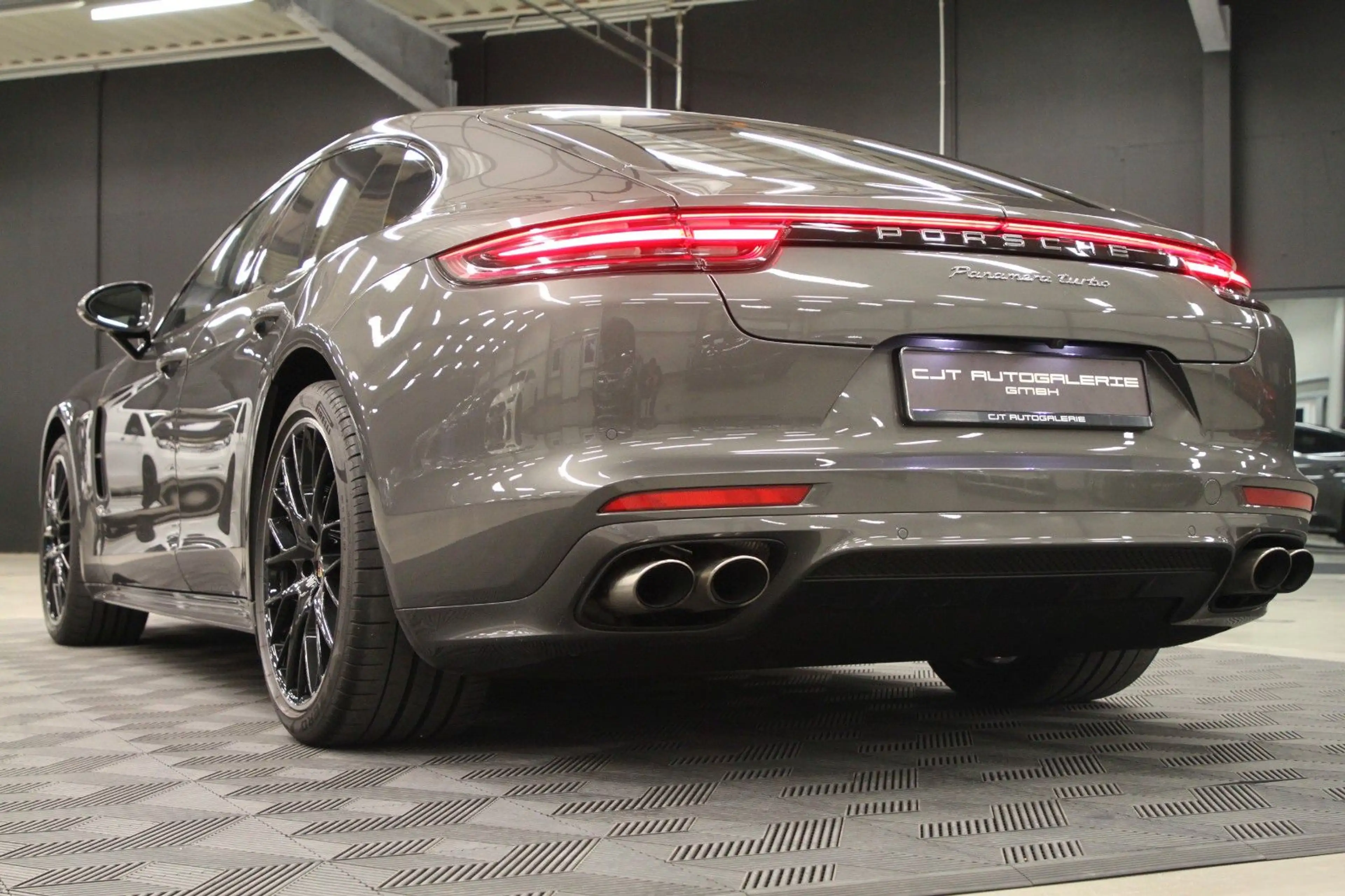 Porsche Panamera Turbo / CARBON / GTS / APPROVED — photo 6