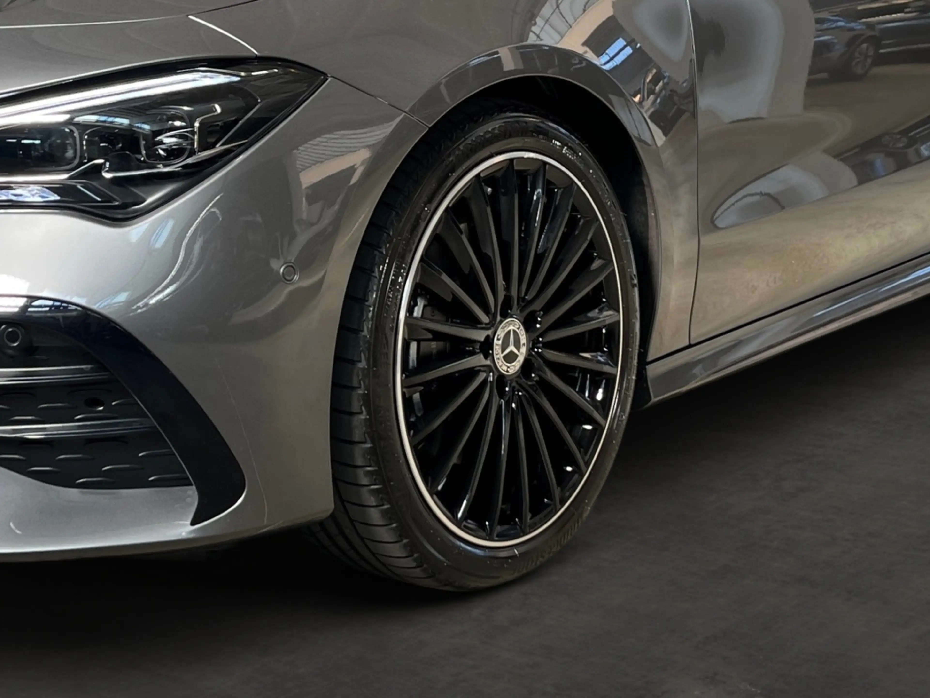 Mercedes-Benz CLA 200 SB AMG Night AHK Pano LED Sound KeyLess — photo 6