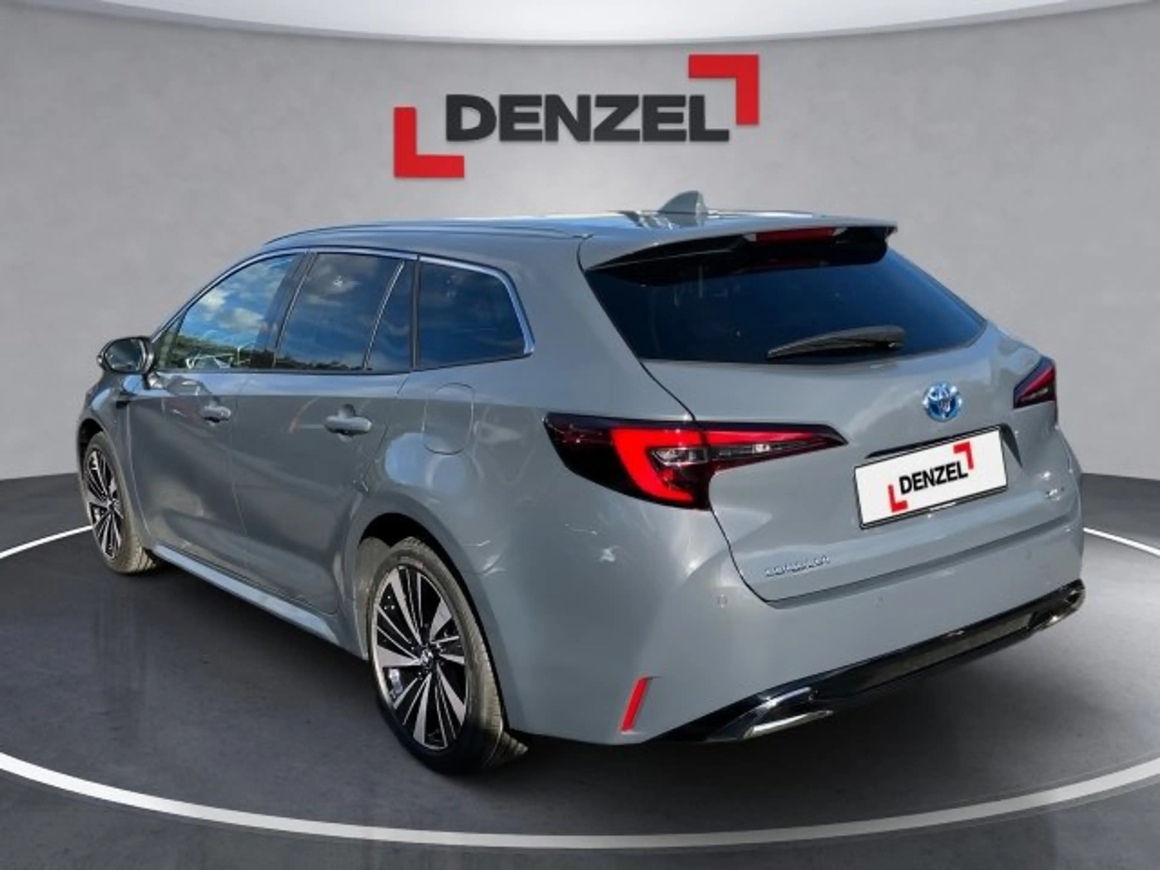 Toyota Corolla HB/TS Touring Sports Teamplayer 1,8-l-Hybr — photo 3