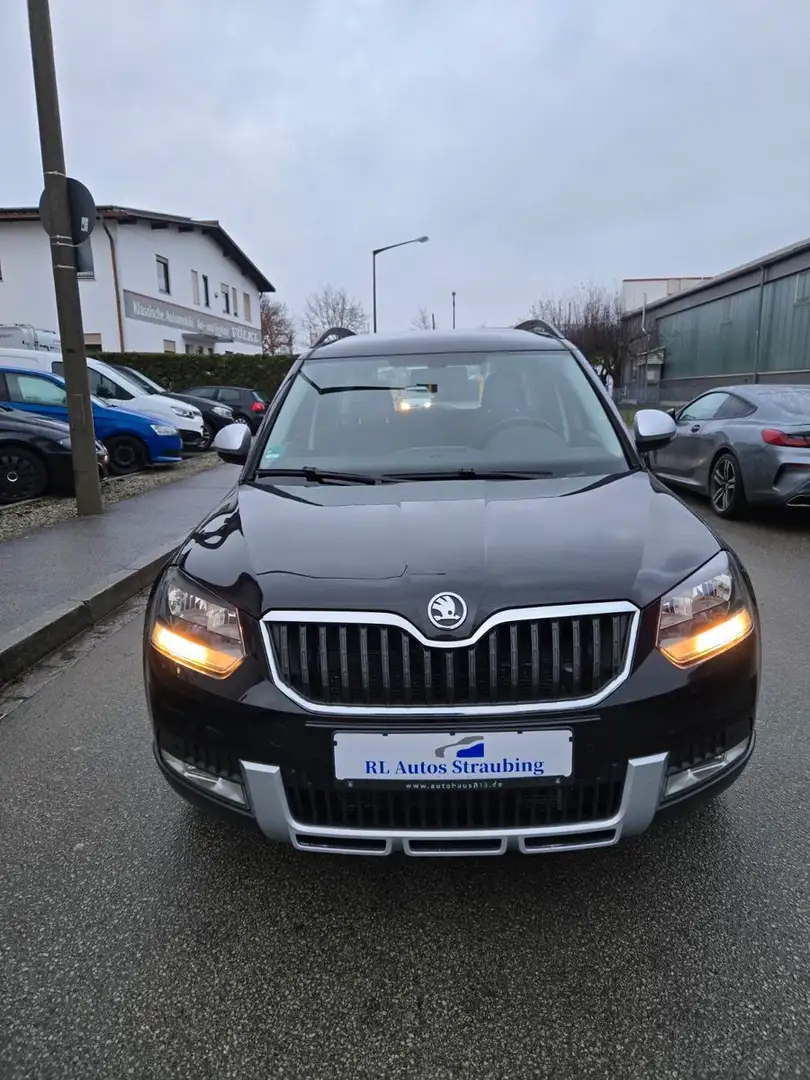 Skoda Yeti Ambition Outdoor 4x4*8Fach bereift * Schwarz - 2