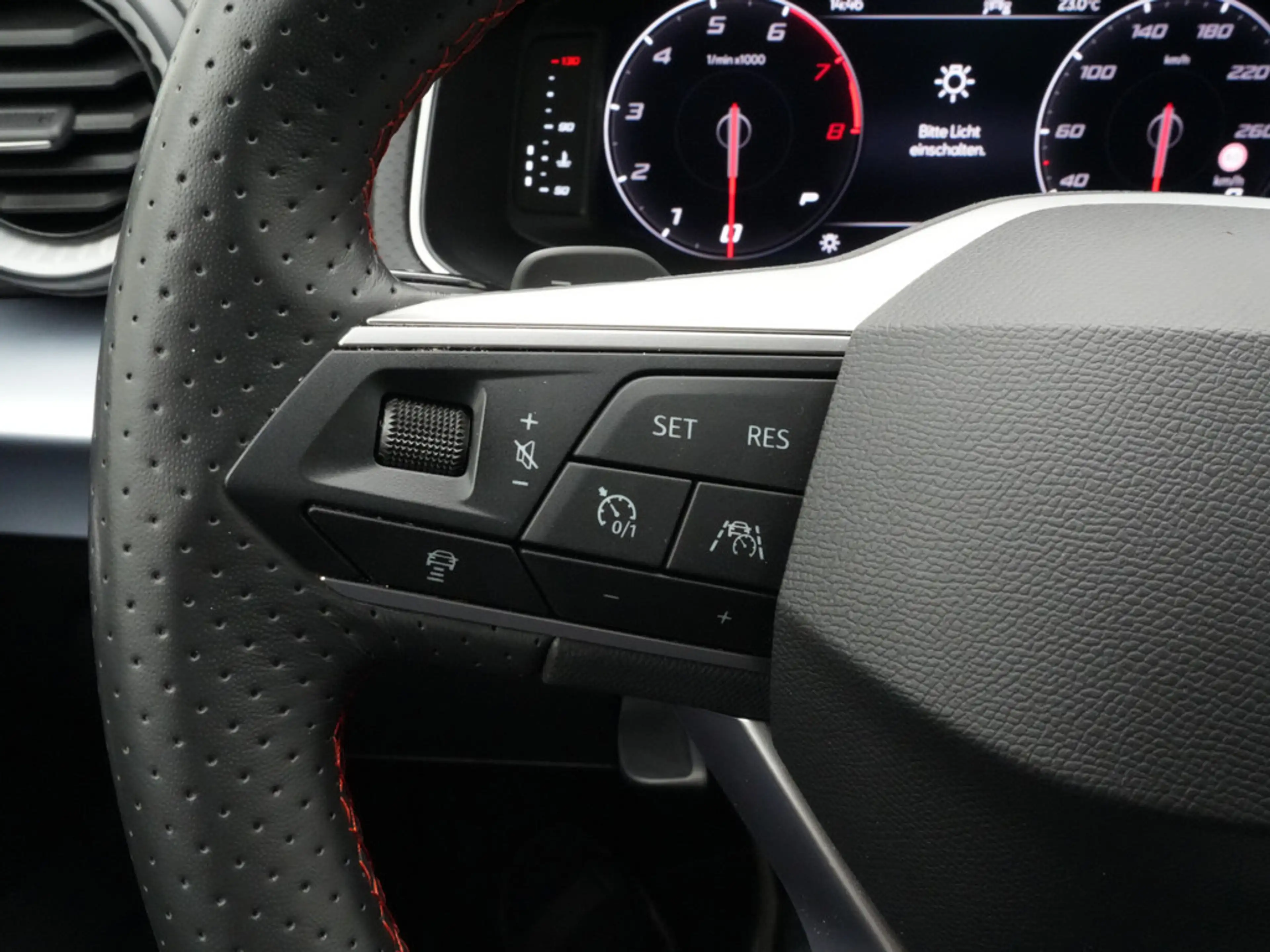 SEAT Arona FR DSG NAVI VIRT ACC KAM SHZ CARPLAY — photo 7