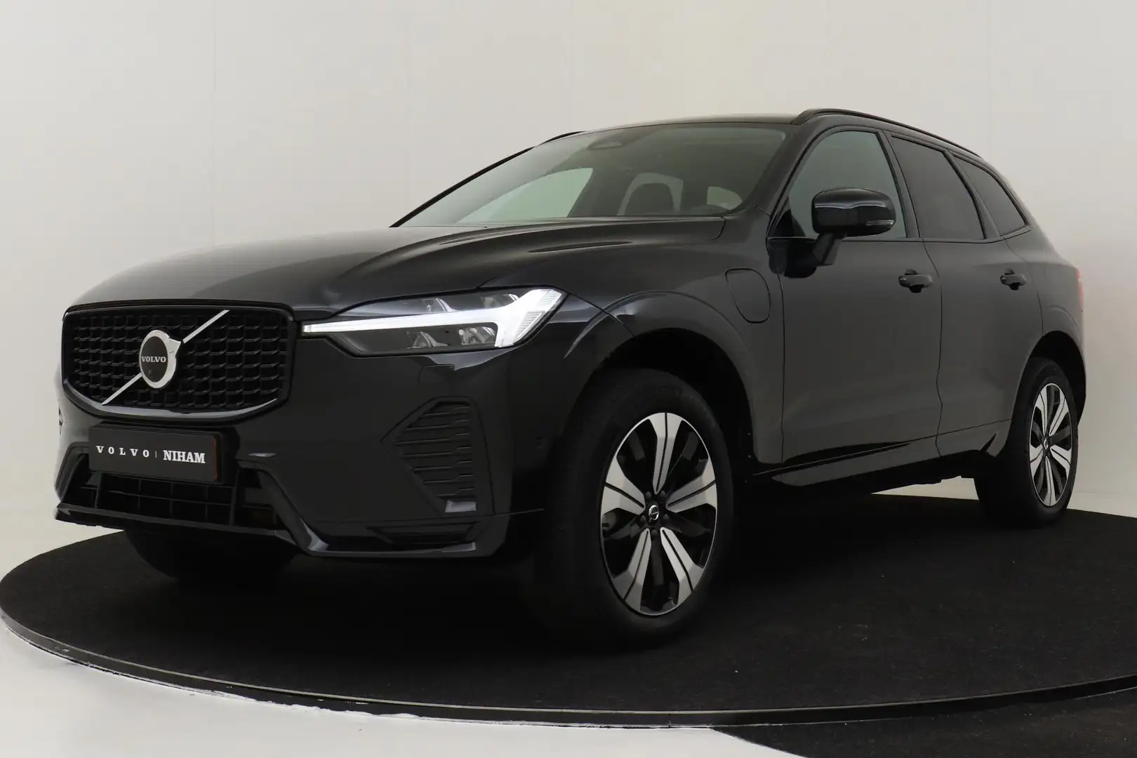 Volvo XC60 T8 RECHARGE AWD ULTIMATE DARK -PANO.DAK|LUCHTVERIN Zwart - 1