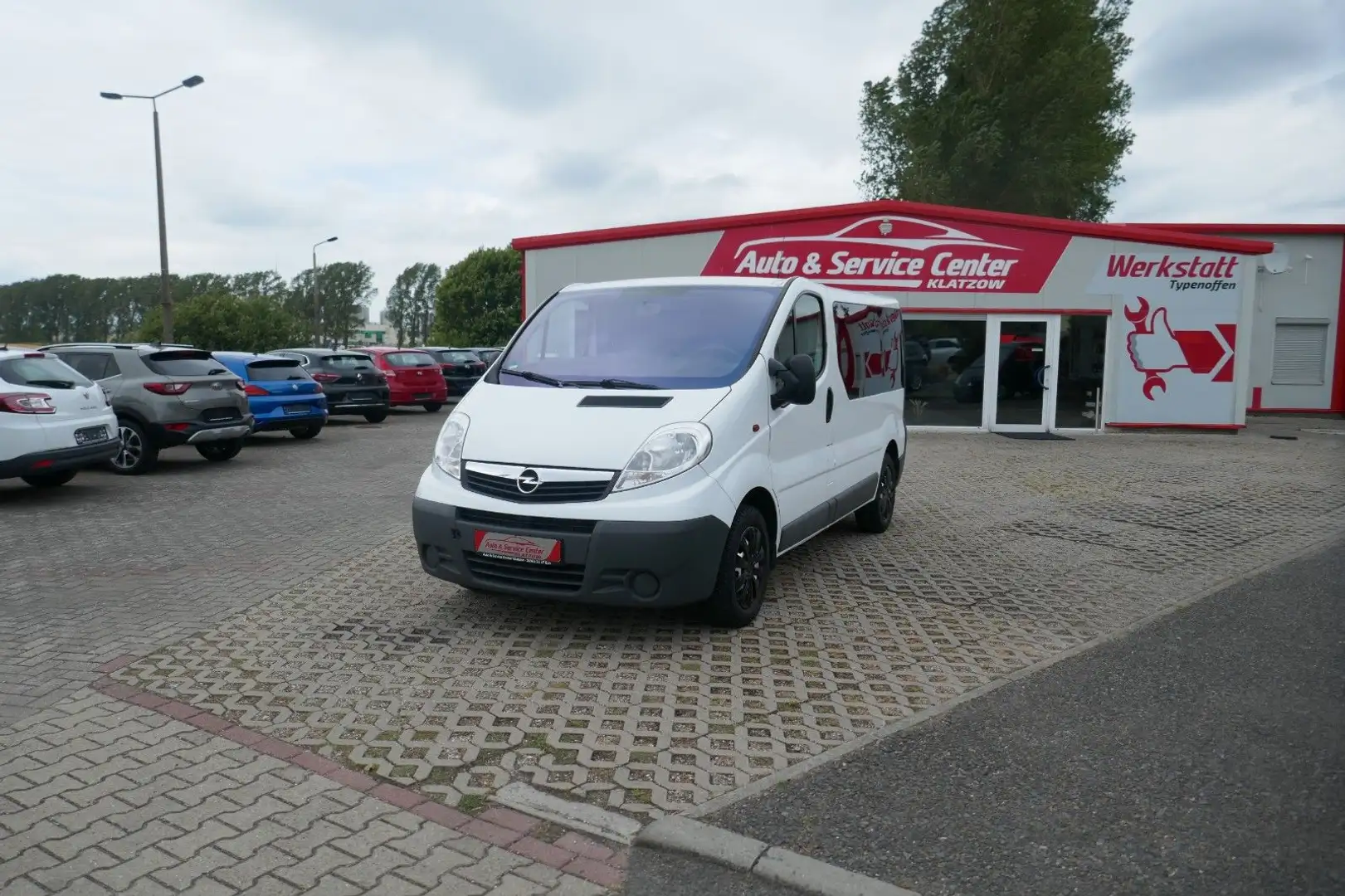 Opel Vivaro 2.0 CDTI Sommer & Winterräder 6 Sitze Wit - 1