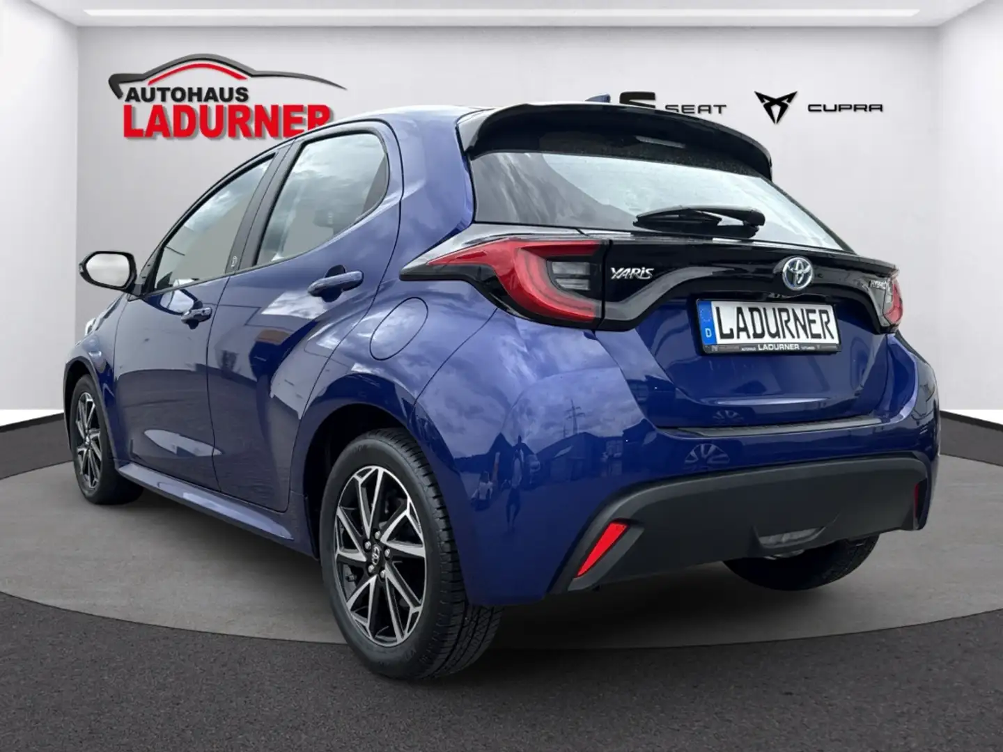 Toyota Yaris Hybrid Team Deutschland *Navi + Apple CarPlay + An Blau - 2