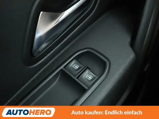 Dacia Duster view 26