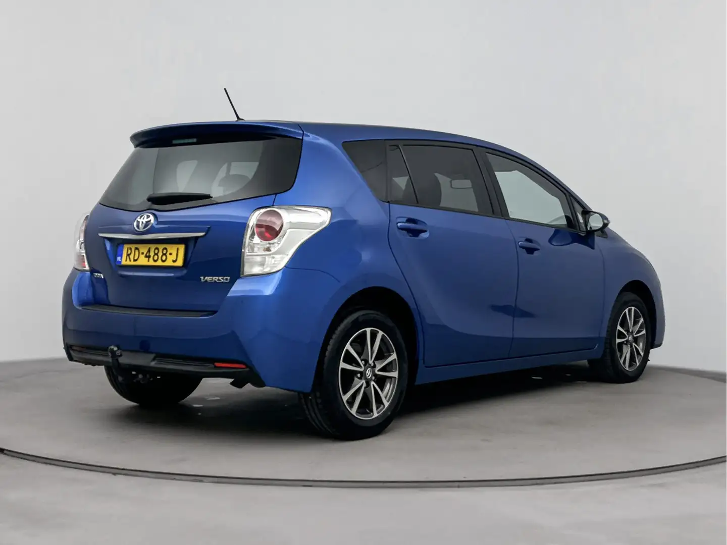 Toyota Verso 1.8 VVT-i Dynamic Limited | Trekhaak | Navigatie | Blauw - 2