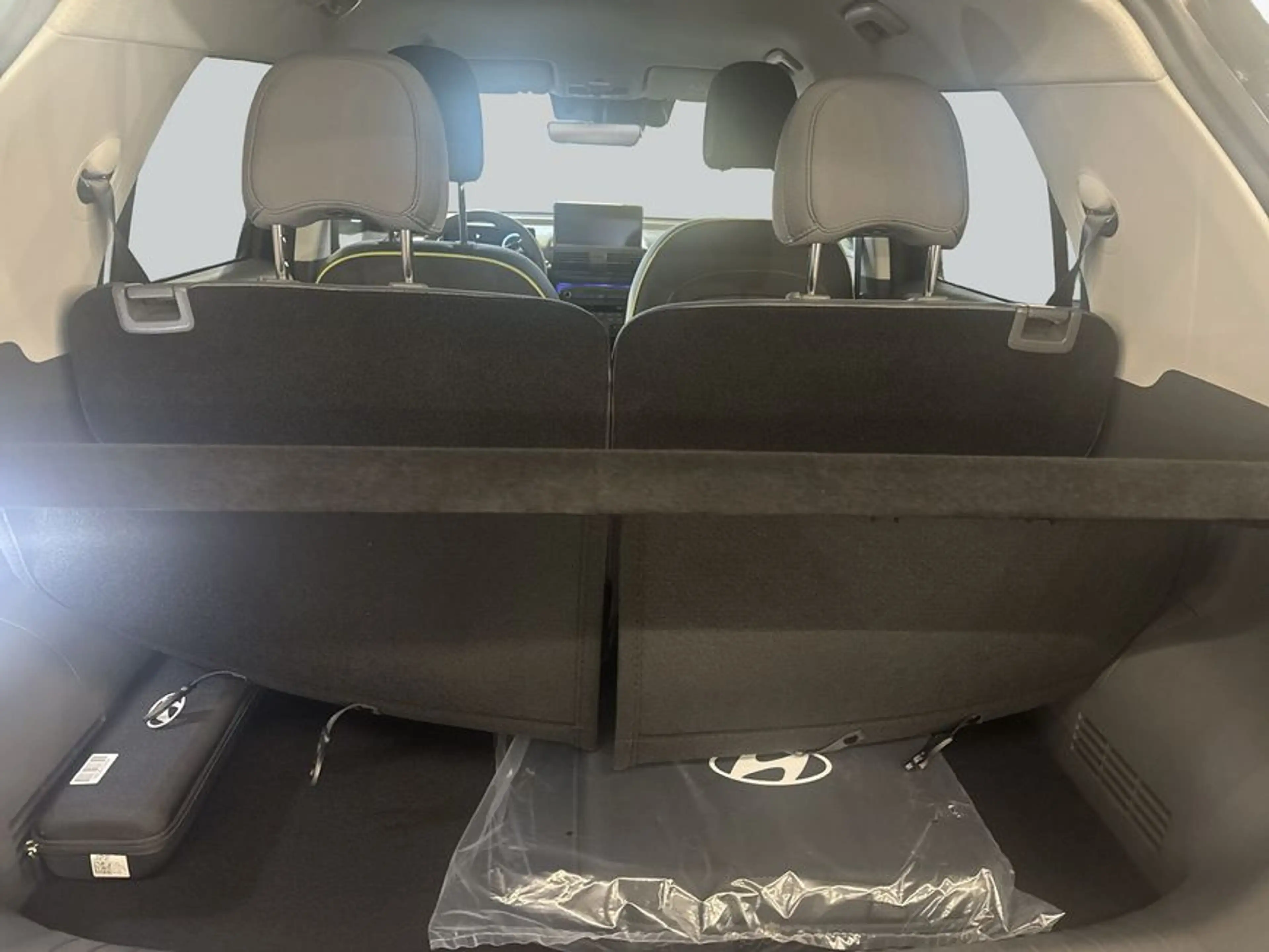 Hyundai Inster 49kWh Cross 85 kW, 5-türig (Strom) — photo 9