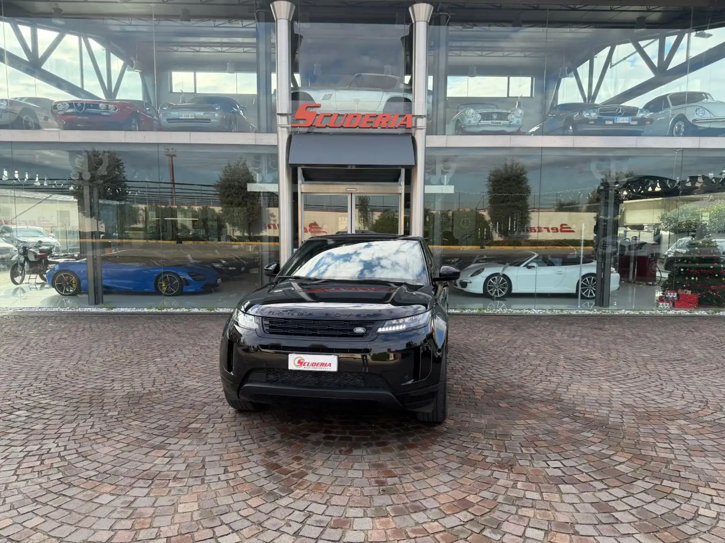 Land Rover Range Rover Evoque 1.5 I3 PHEV P300e CV AWD Auto S Schwarz - 1