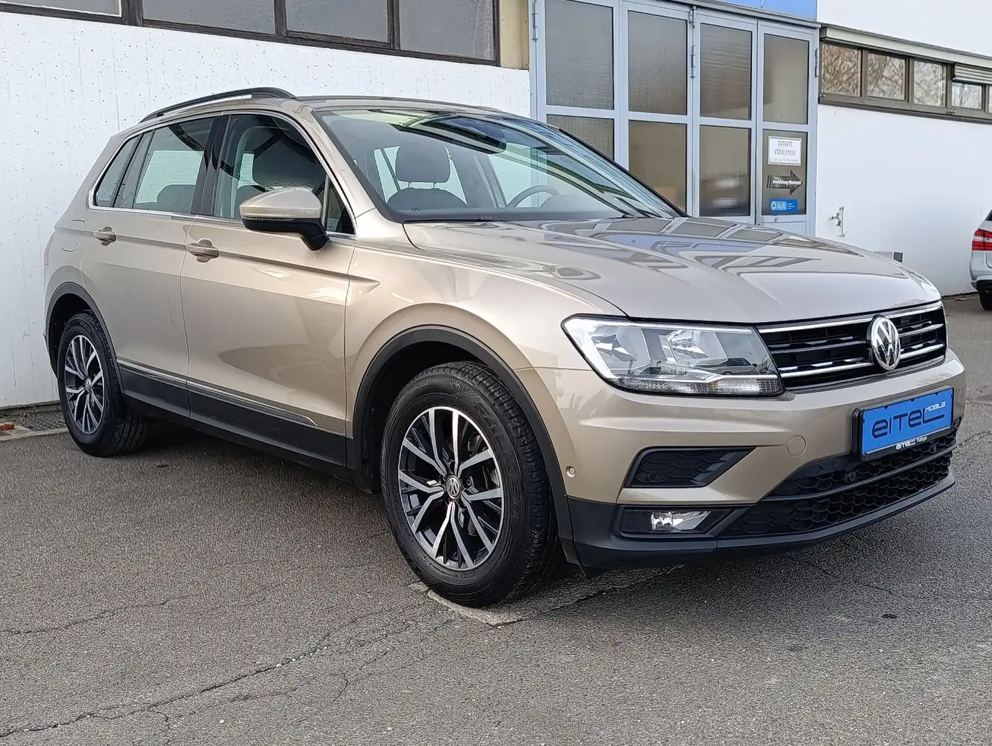 Volkswagen Tiguan Comfortline BMT/Start-Stopp Kamera Navi Beige - 2