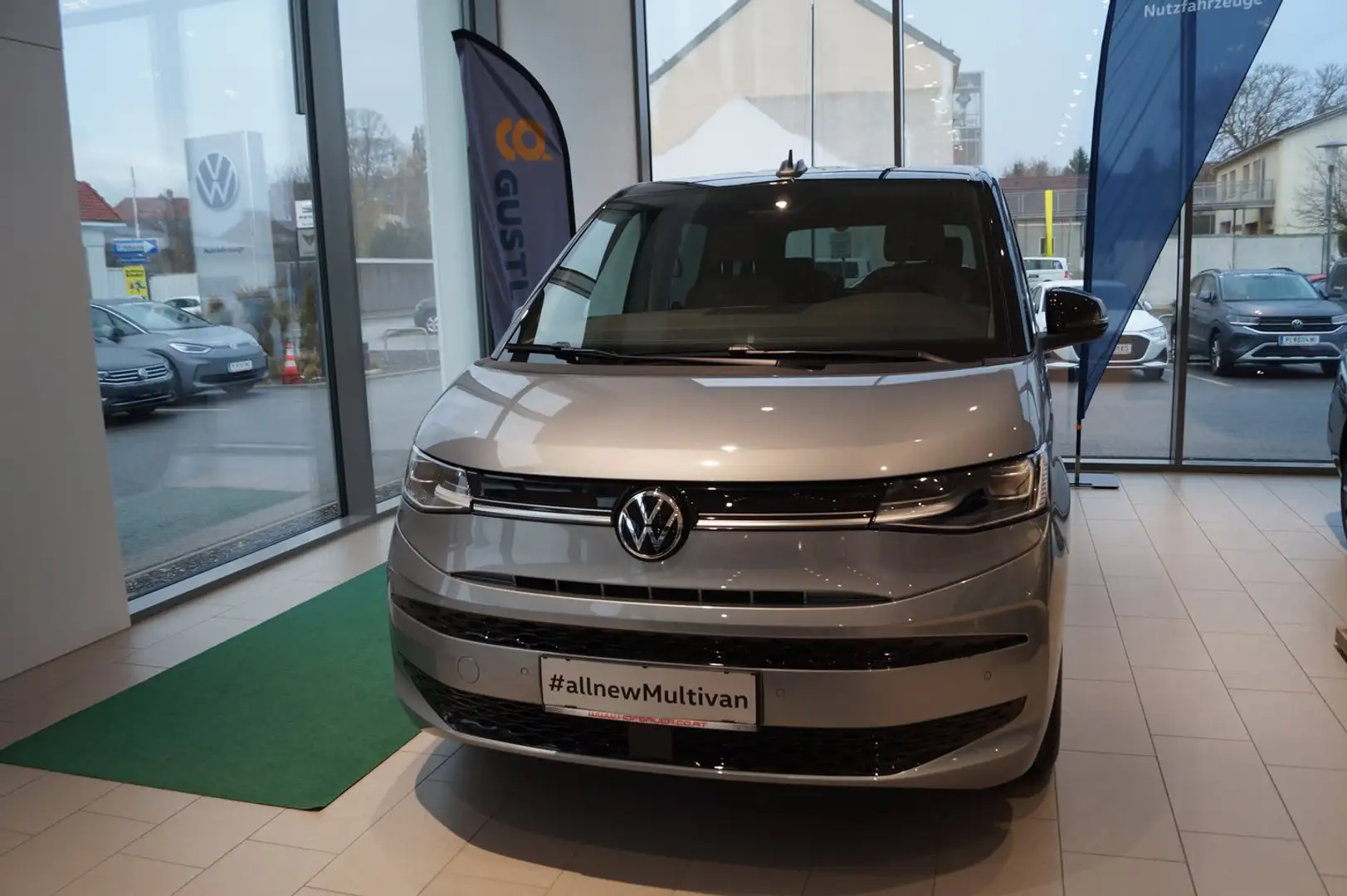 Volkswagen T7 Multivan VW T7 Multivan Edition TDI Silber - 2