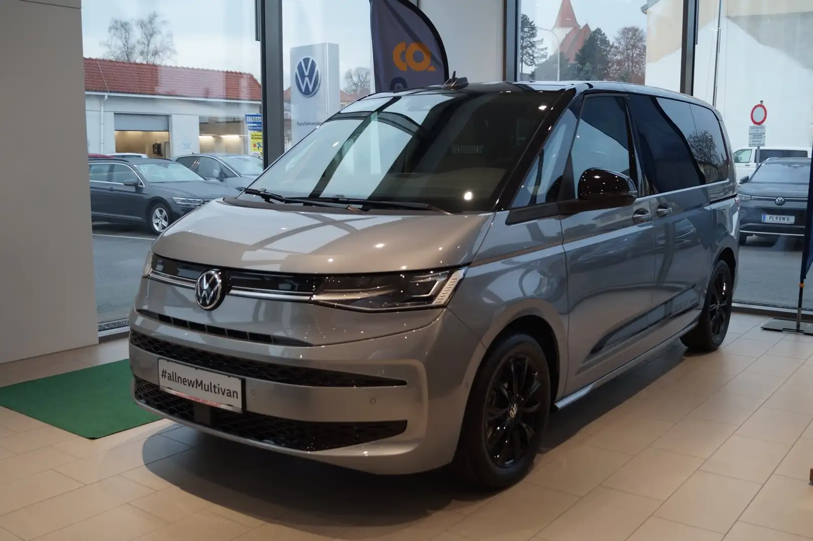 Volkswagen T7 Multivan VW T7 Multivan Edition TDI Silber - 1