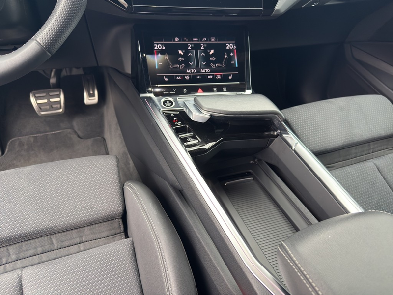 Audi Q8 e-tron Sportback 50 quattro advanced S line Int. MATRI... — photo 15