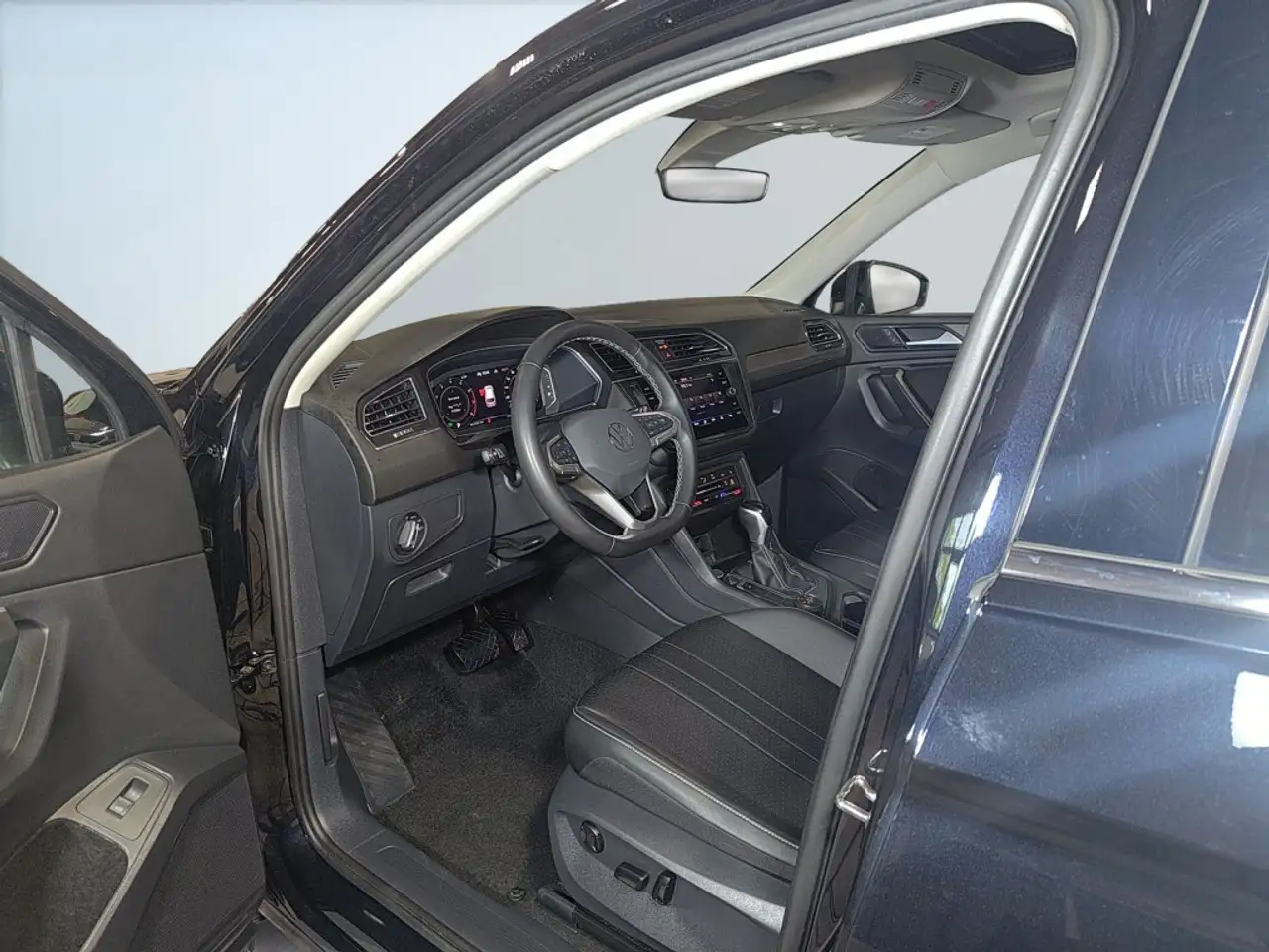 Volkswagen Tiguan снимка Volkswagen Tiguan
