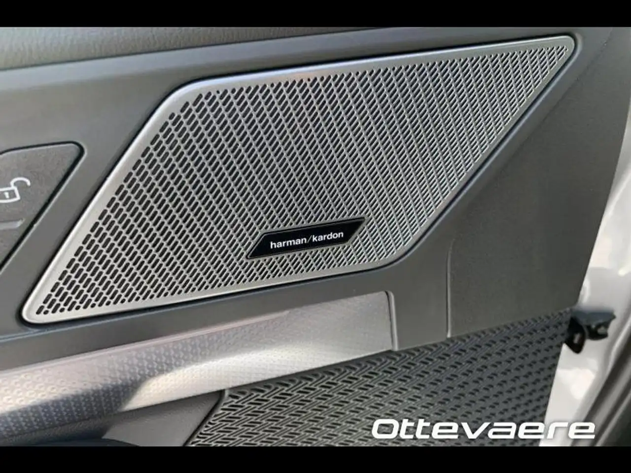 BMW X1 sDrive18i, миниатюра 17