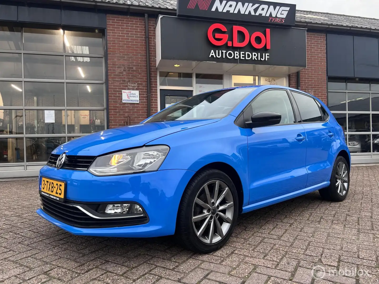 Volkswagen Polo 1.2 TSI First Edition Blauw - 1