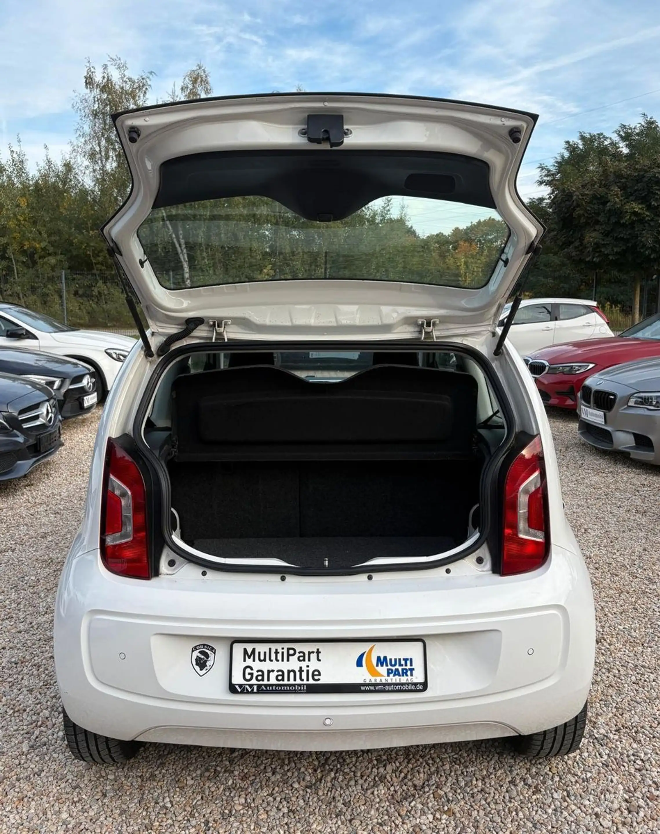 Volkswagen up! high up! Automatik*Klima*AWR*Tempo — photo 12