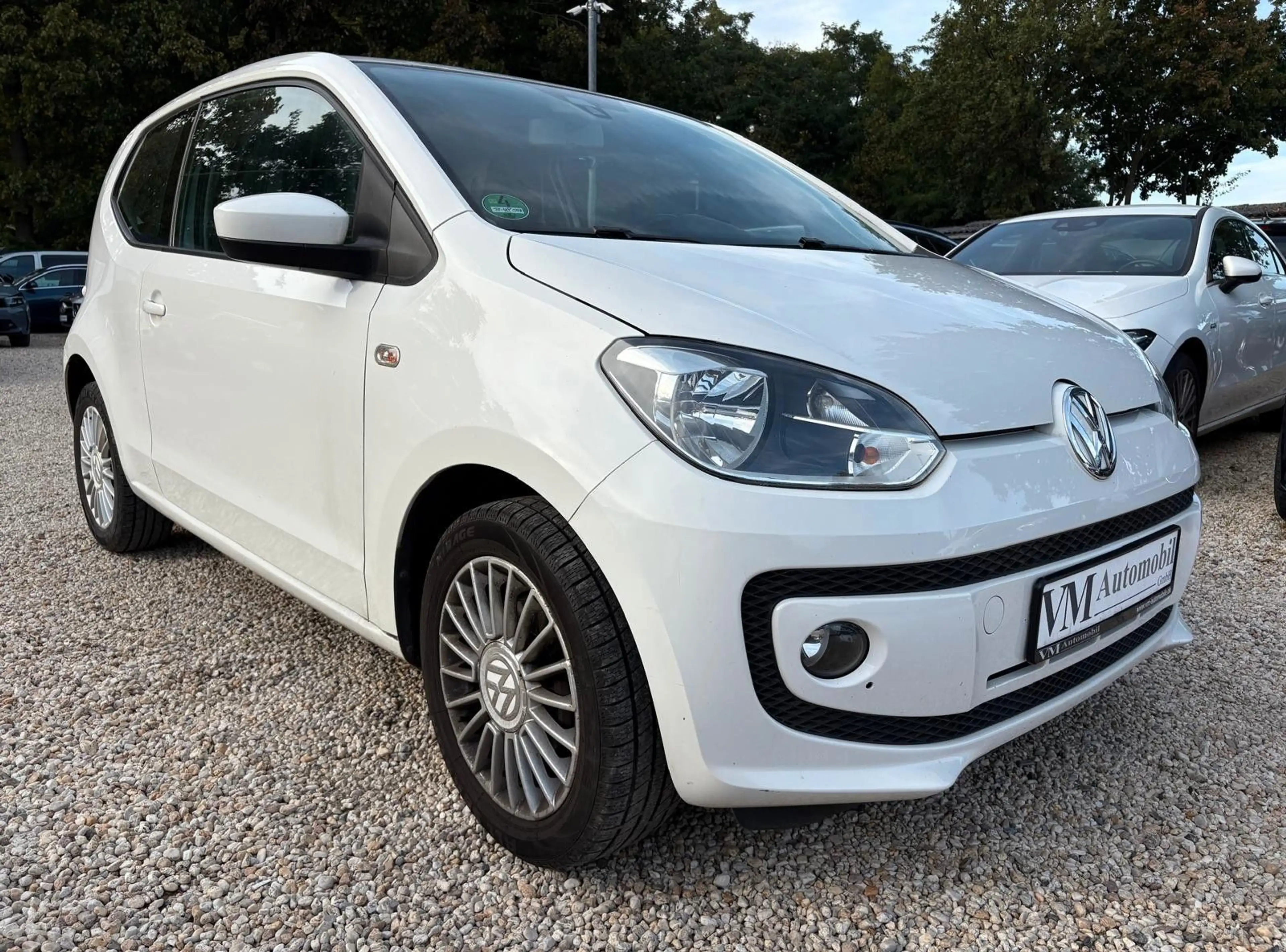 Volkswagen up! high up! Automatik*Klima*AWR*Tempo — photo 3