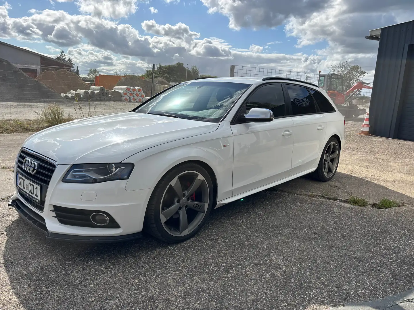 Audi A4 A4 Avant 2.0 TDI DPF S line Sportpaket (plus) Weiß - 1