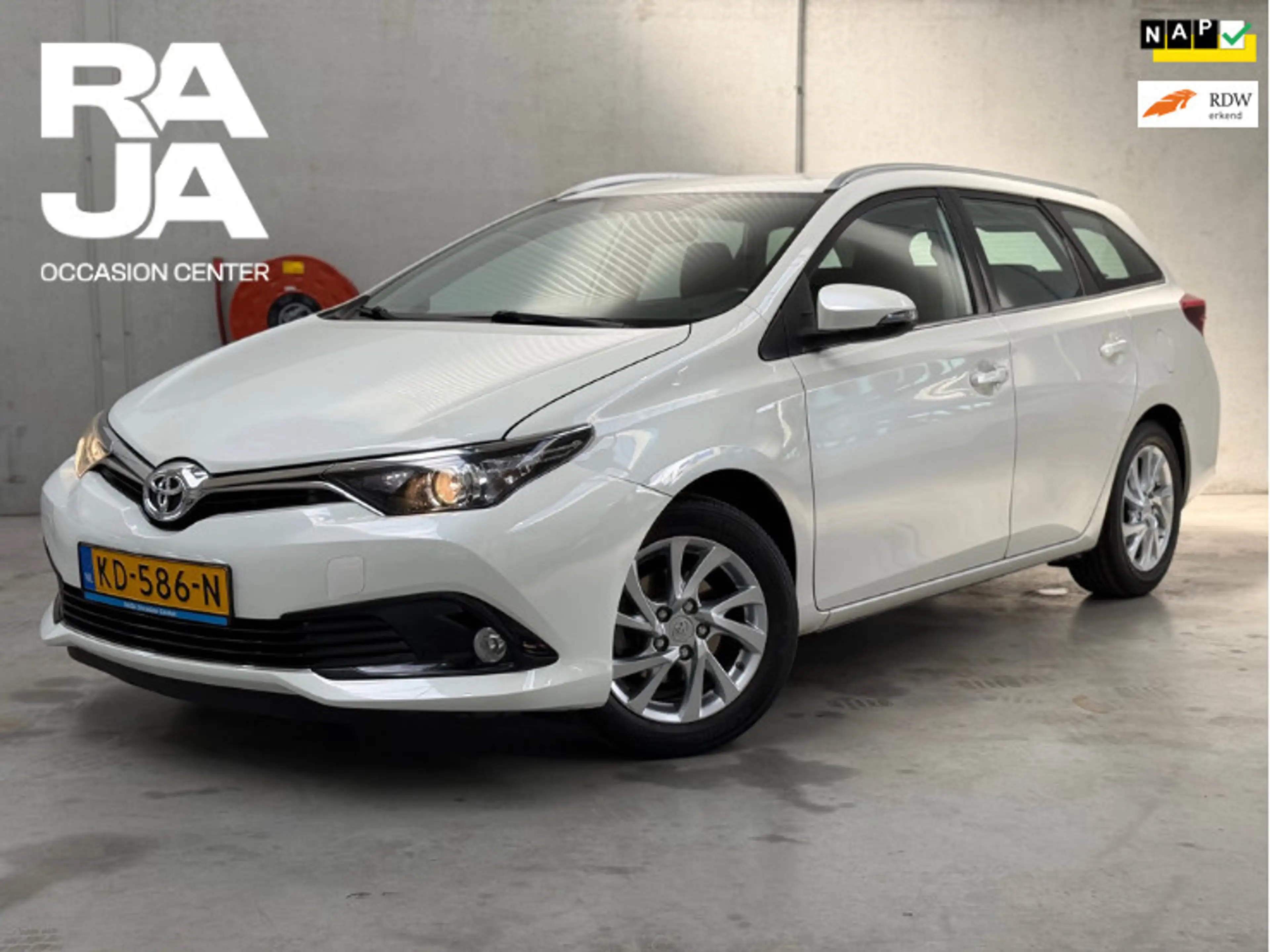 Toyota Auris Touring Sports 1.2T Aspiration Limited Climate Cru