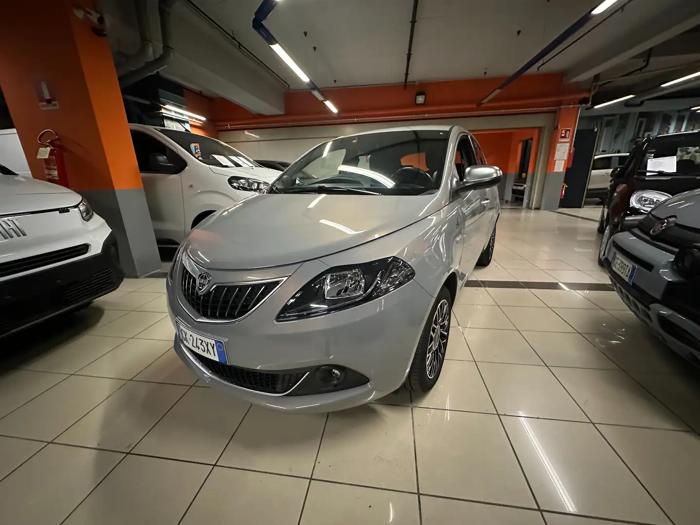Lancia Ypsilon Ypsilon 1.0 firefly hybrid alberta ferretti Grigio - 2