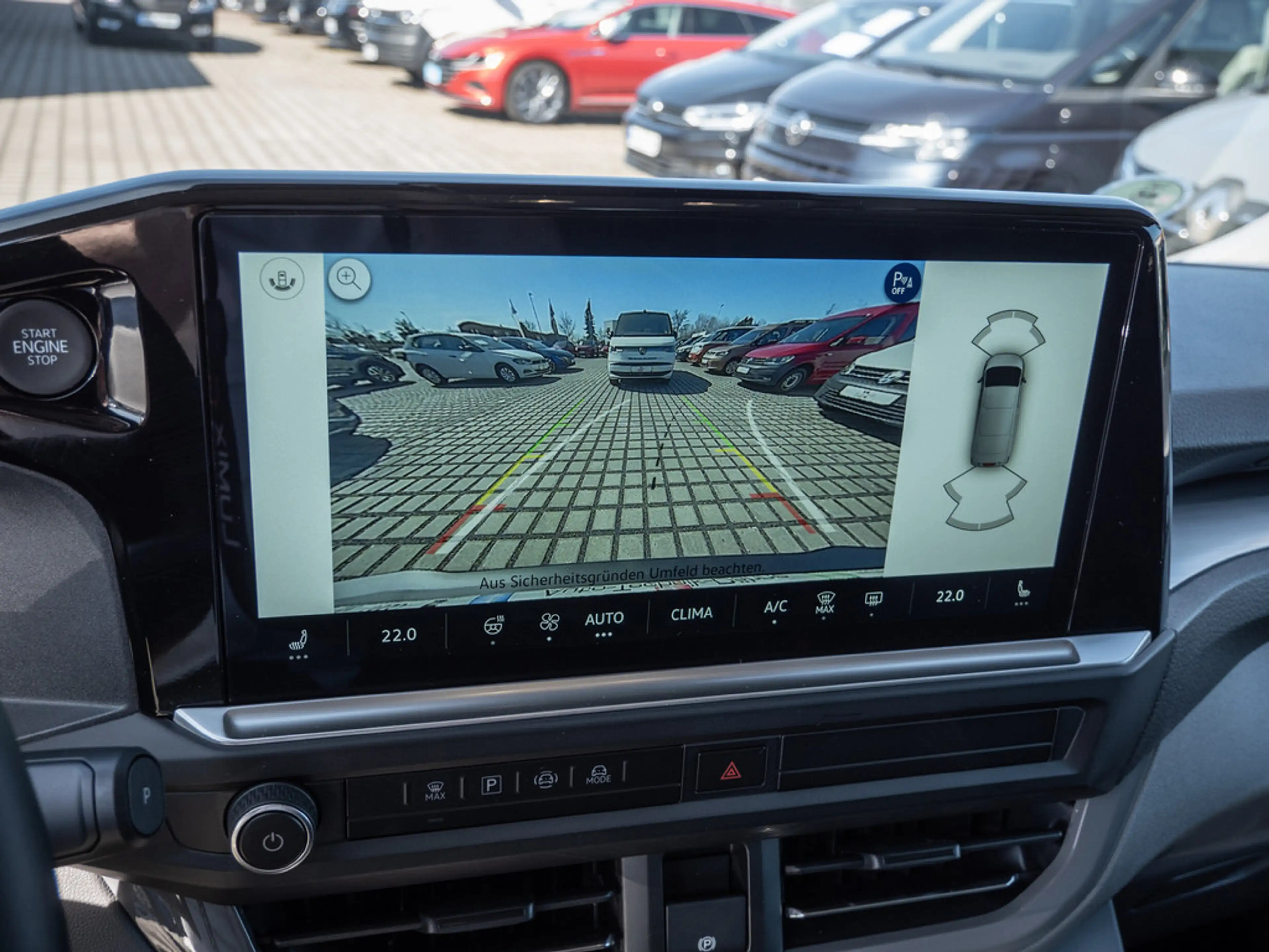 Volkswagen T7 Caravelle 2.0 TDI PanAmericana AHK PANO — photo 12