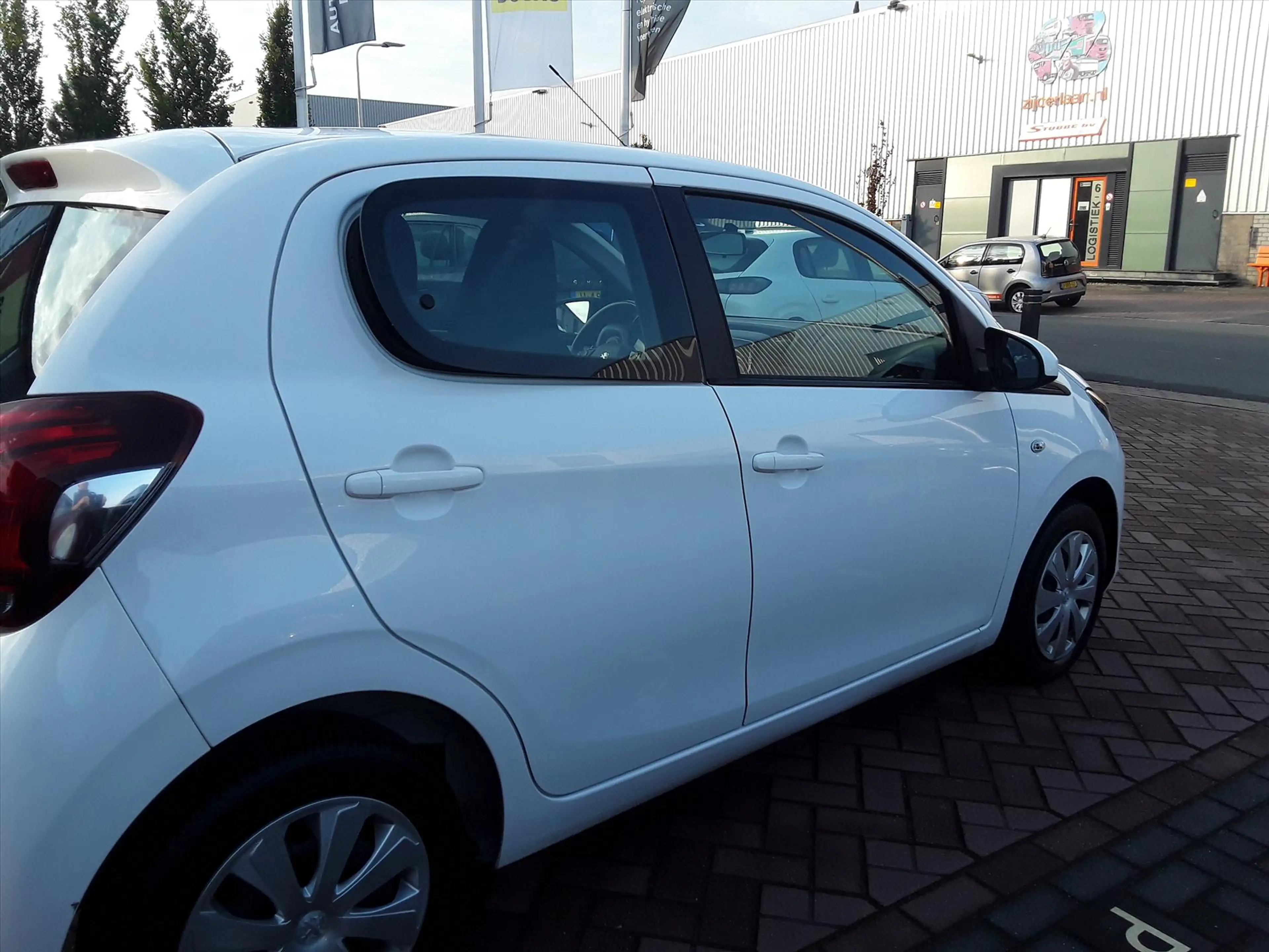 Peugeot 108 1.0 e-VTi 72pk 5D Active — photo 5