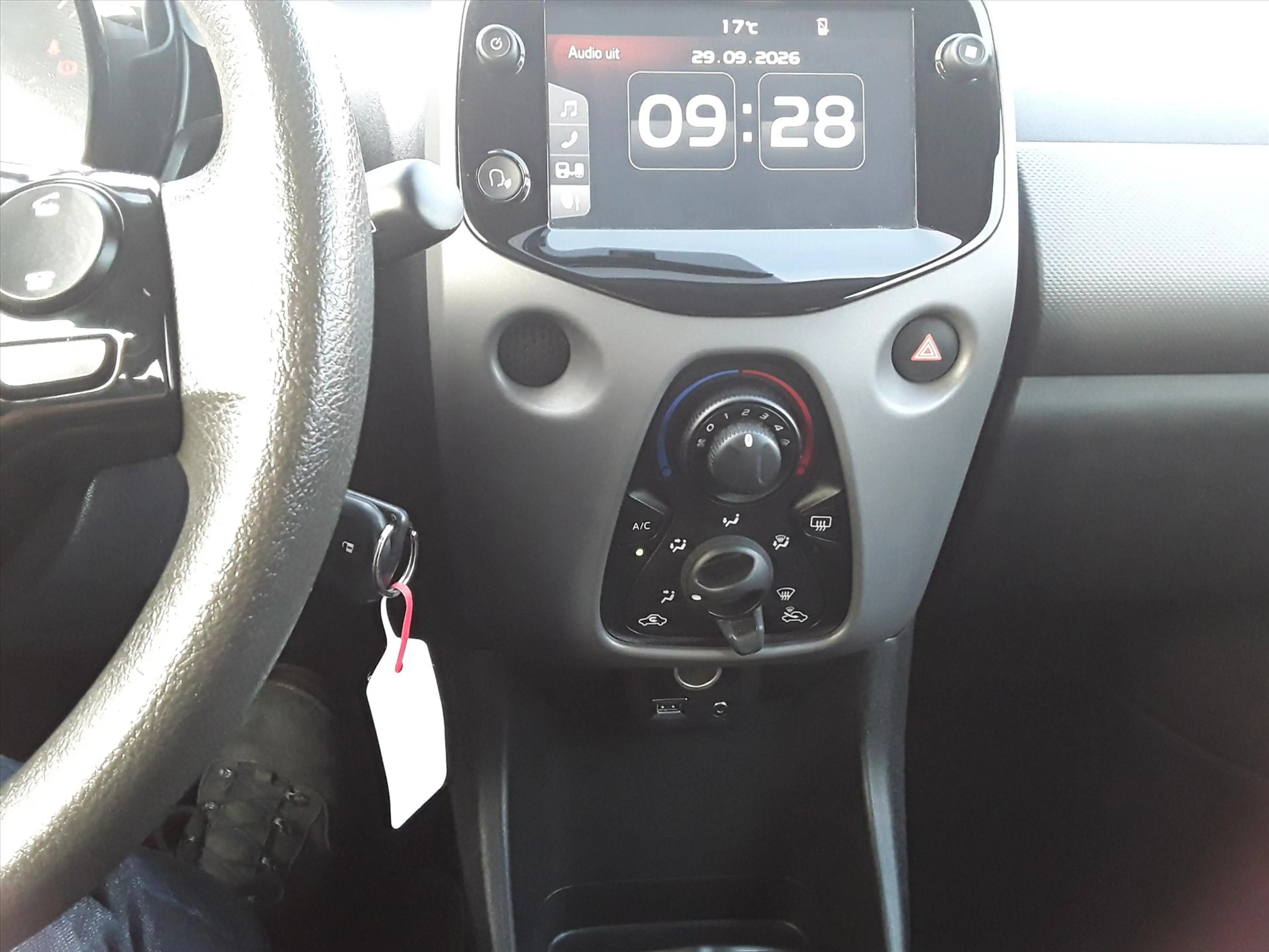 Peugeot 108 1.0 e-VTi 72pk 5D Active — photo 15