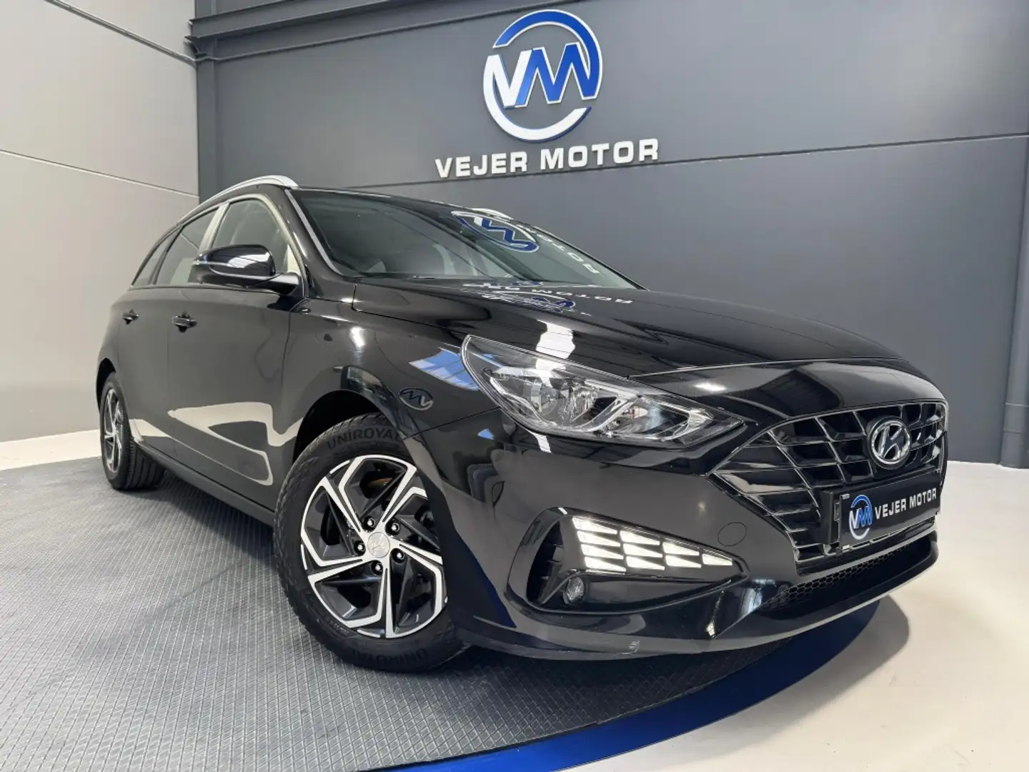 Hyundai i30 1.6CRDi Klass DT 116 Negro - 1