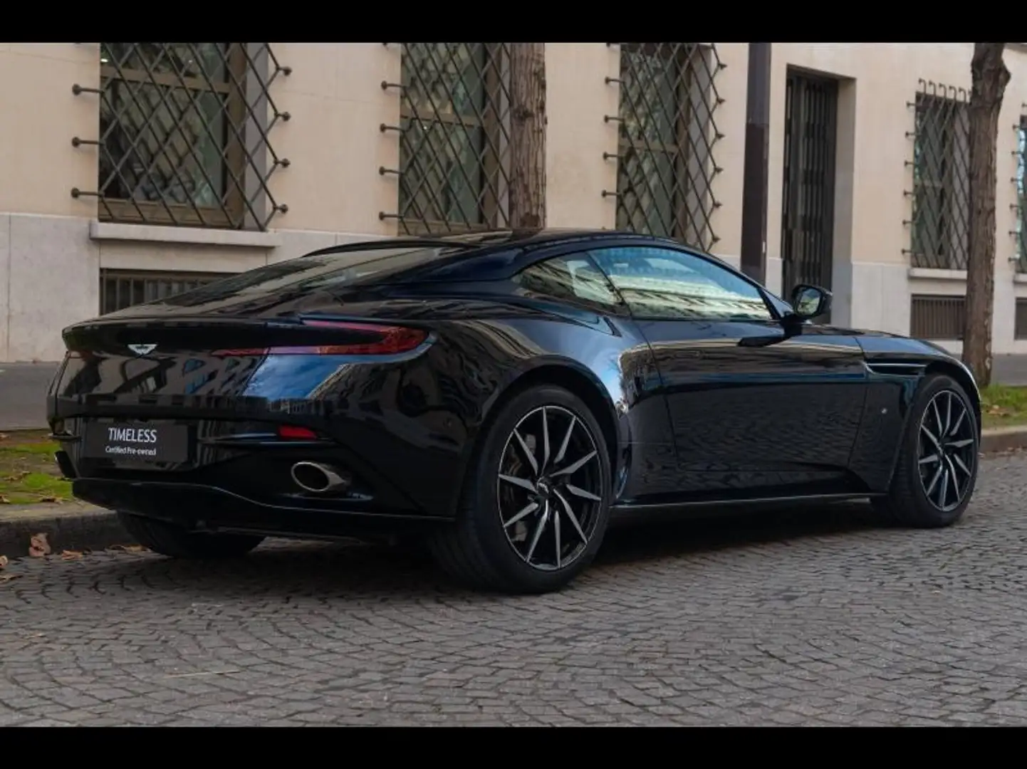 Aston Martin DB11 V12 5.2 608ch BVA8 - 2