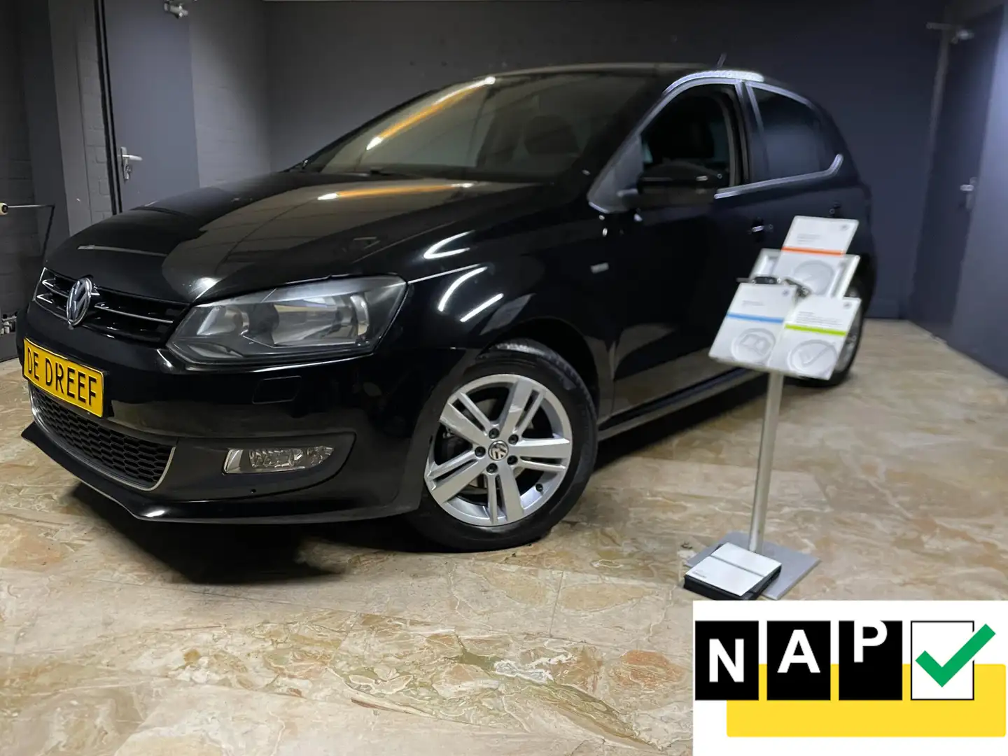 Volkswagen Polo 1.2 TSI BlueMotion LIFE Clima Lm Velgen Pdc Noir - 1