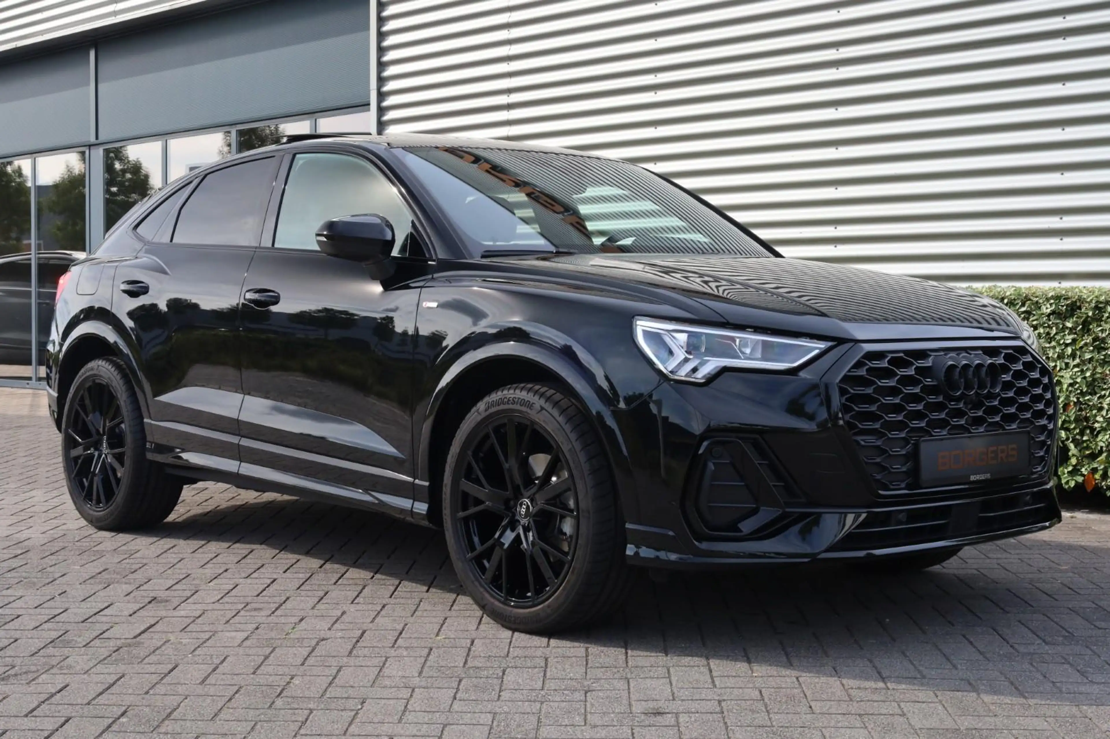 Audi Q3 Sportback 35 TFSI Standkachel l Trekhaak l Pano l — photo 45