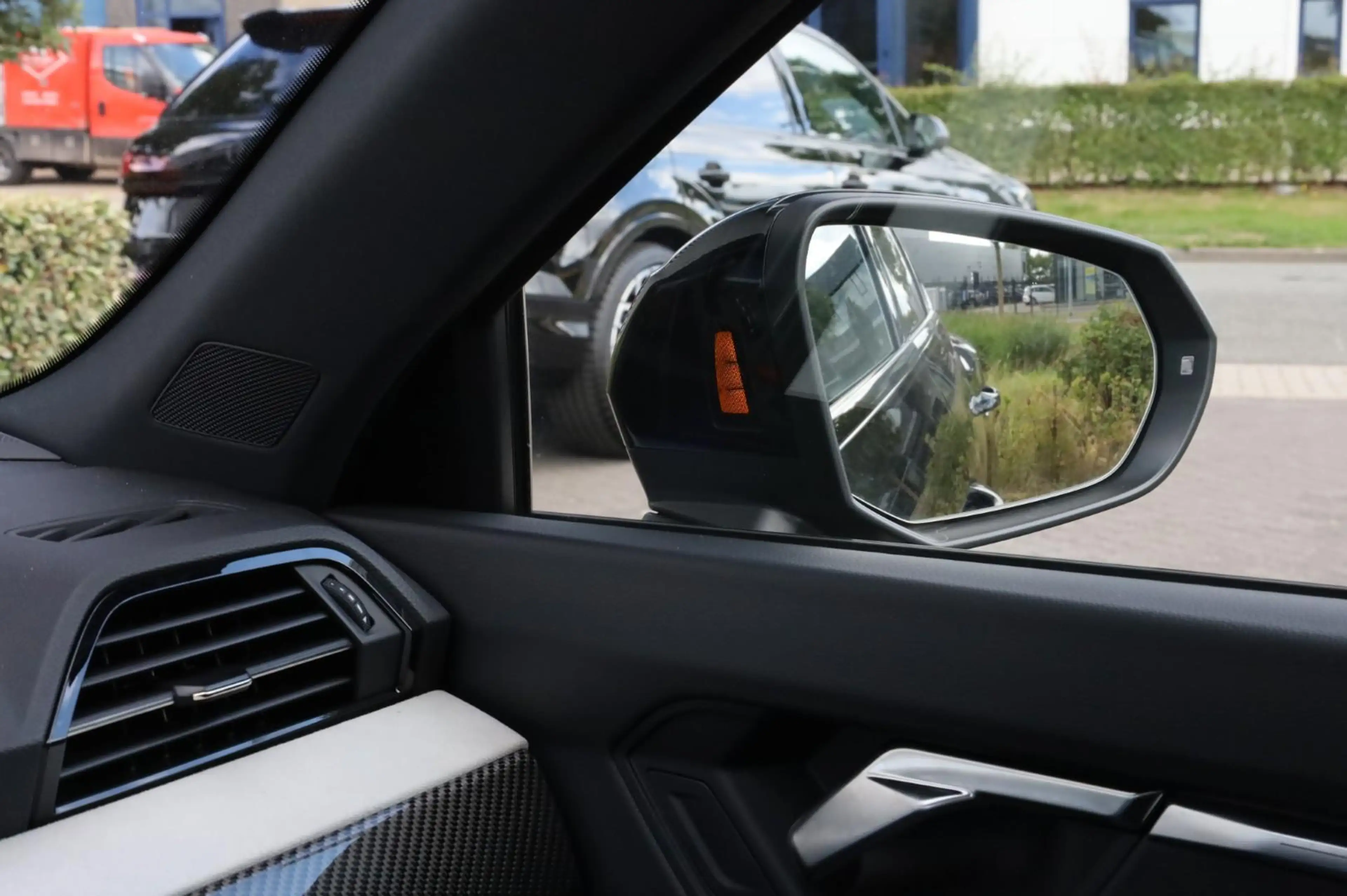 Audi Q3 Sportback 35 TFSI Standkachel l Trekhaak l Pano l — photo 30