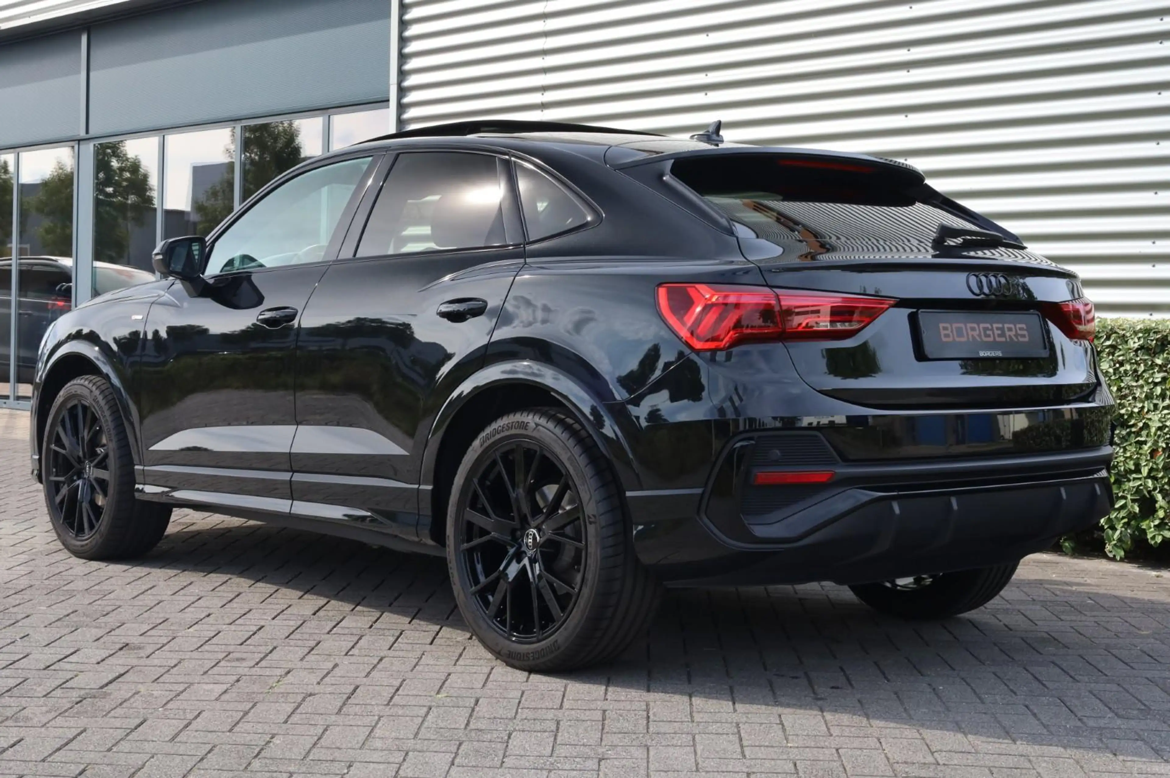 Audi Q3 Sportback 35 TFSI Standkachel l Trekhaak l Pano l — photo 46